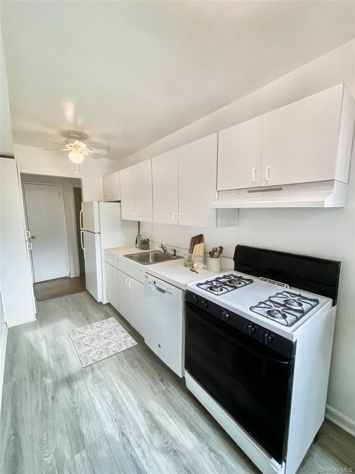 2 Sadore Lane Ln Unit: 5Z thumbnail 11