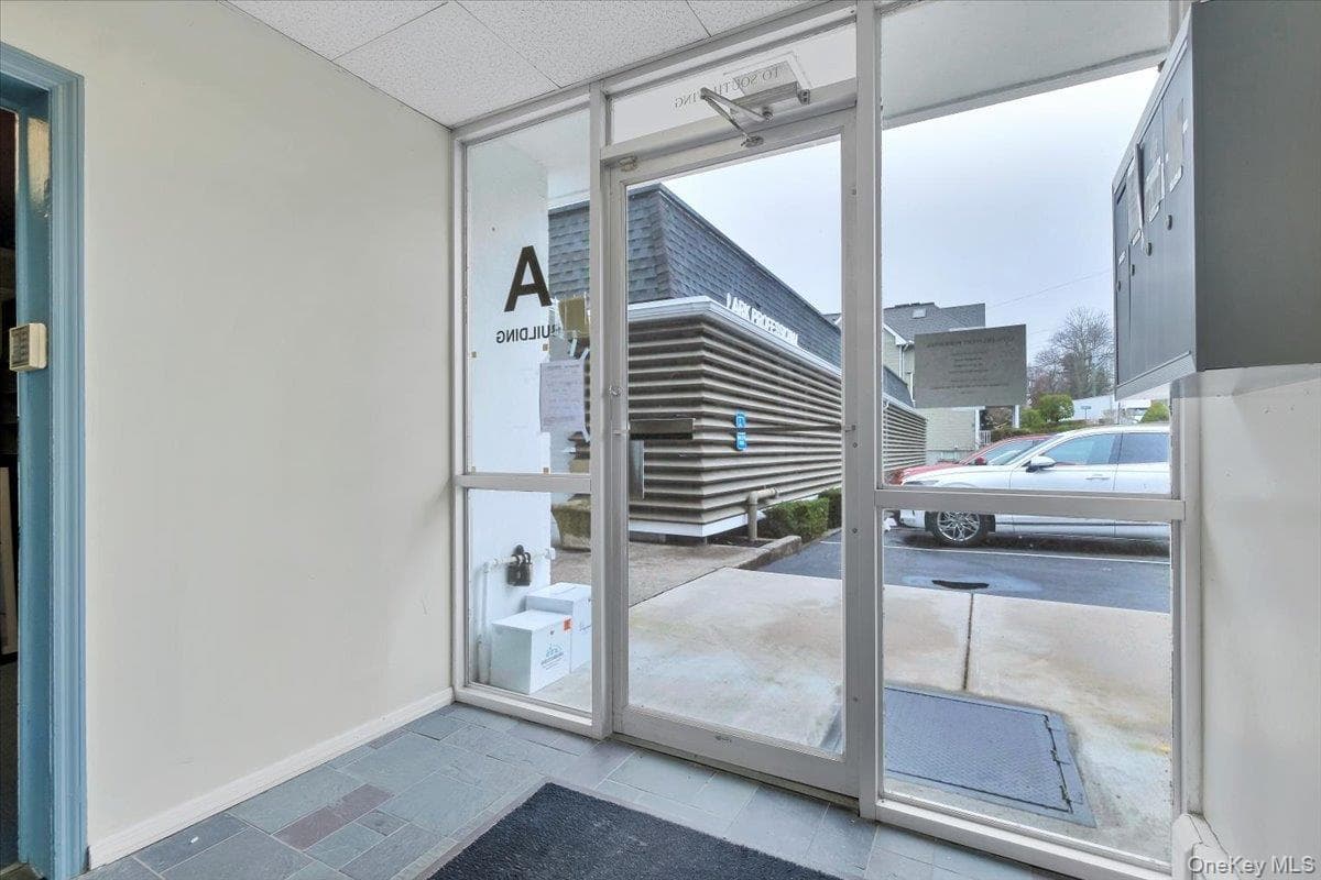 100 S Highland Ave thumbnail 9