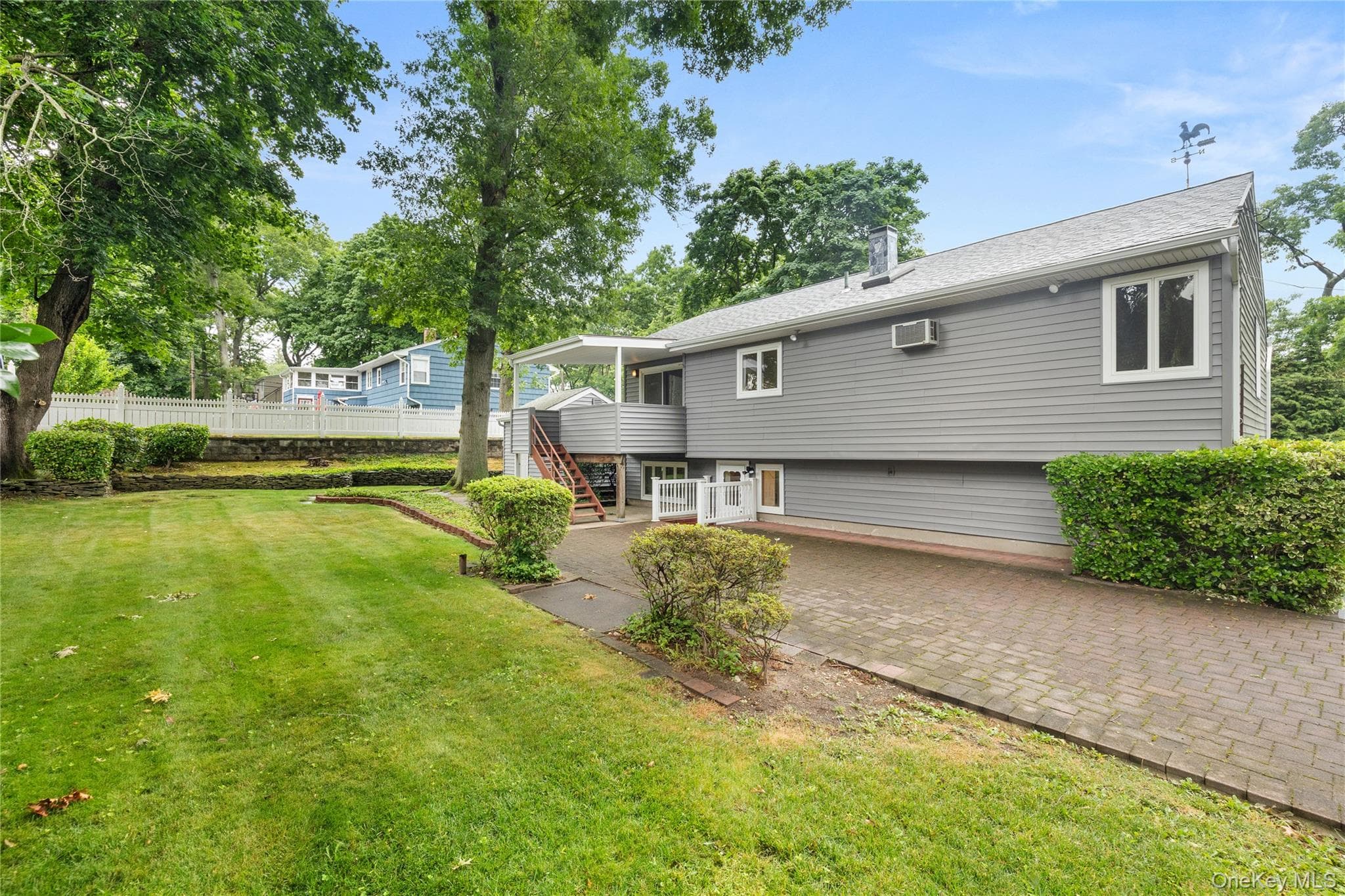 142 Mohican Avenue thumbnail 5