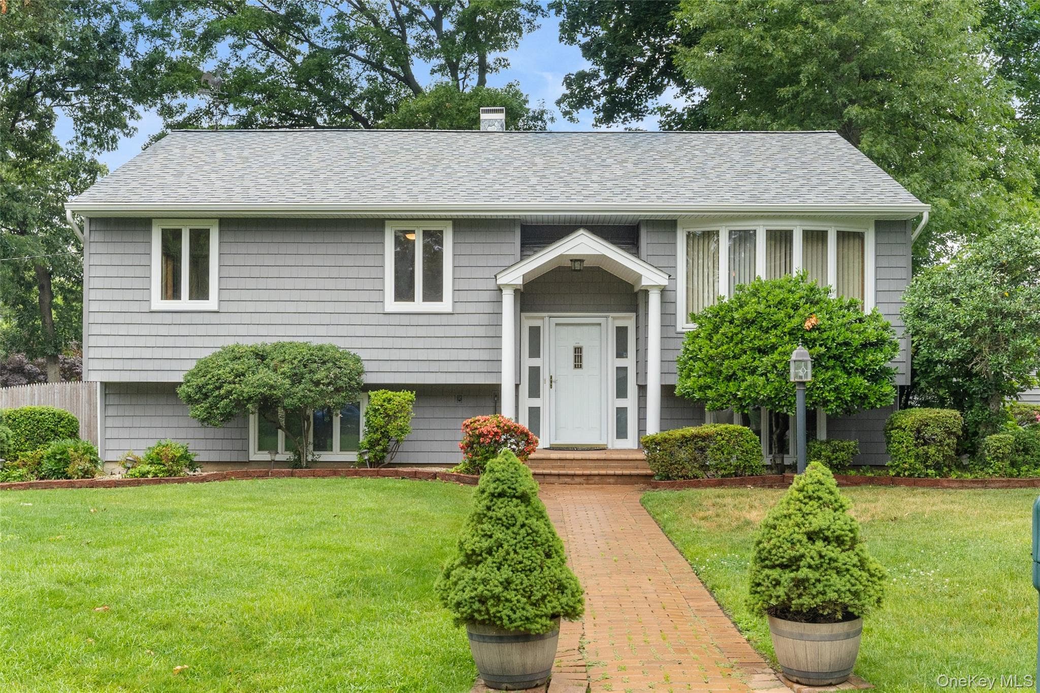 142 Mohican Avenue photo 1