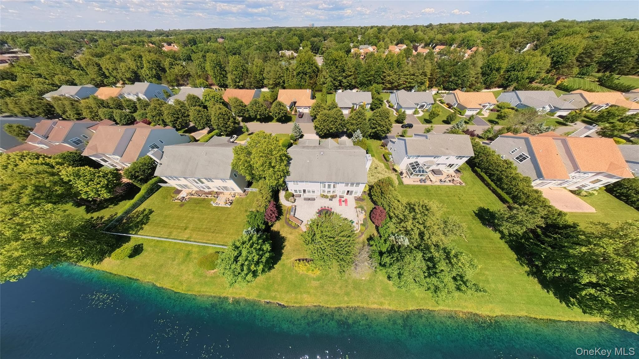 38 Hamlet Woods Drive thumbnail 2