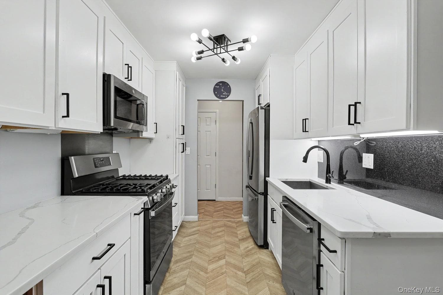 280 Parkside Drive thumbnail 11
