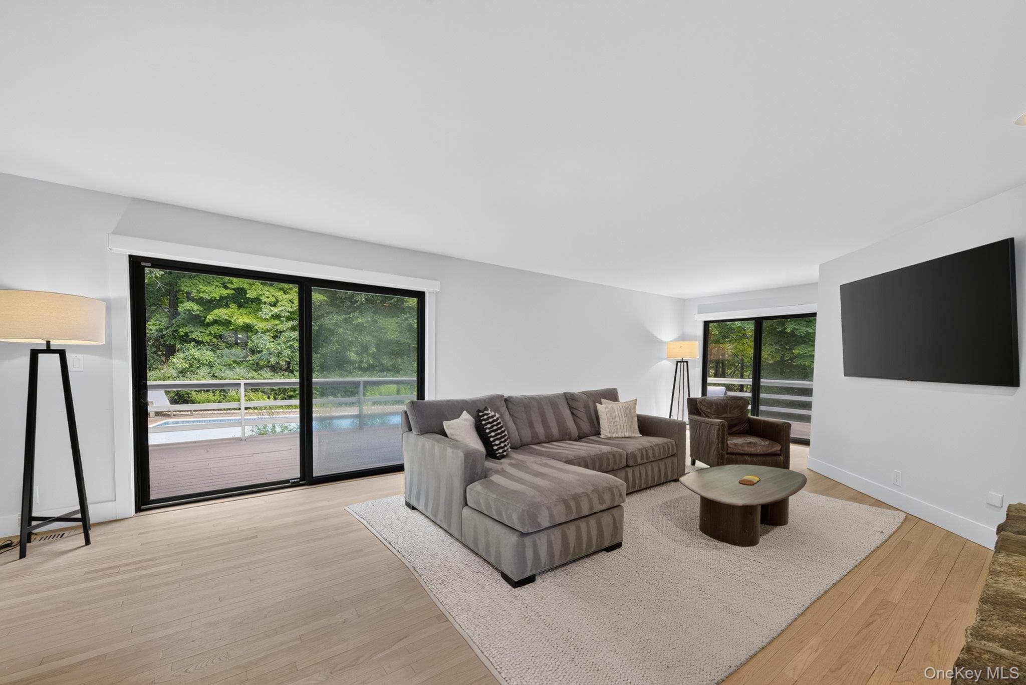 230 E Middle Patent Road thumbnail 14
