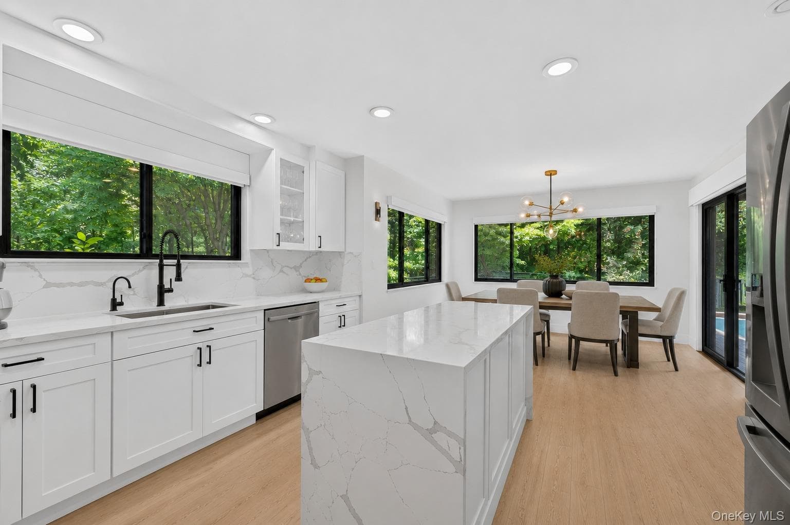 230 E Middle Patent Road thumbnail 9