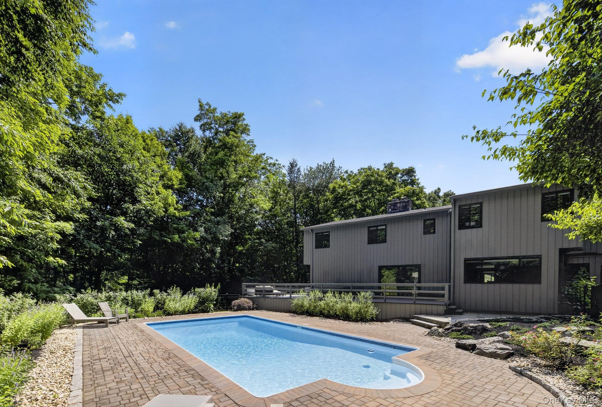230 E Middle Patent Road thumbnail 34