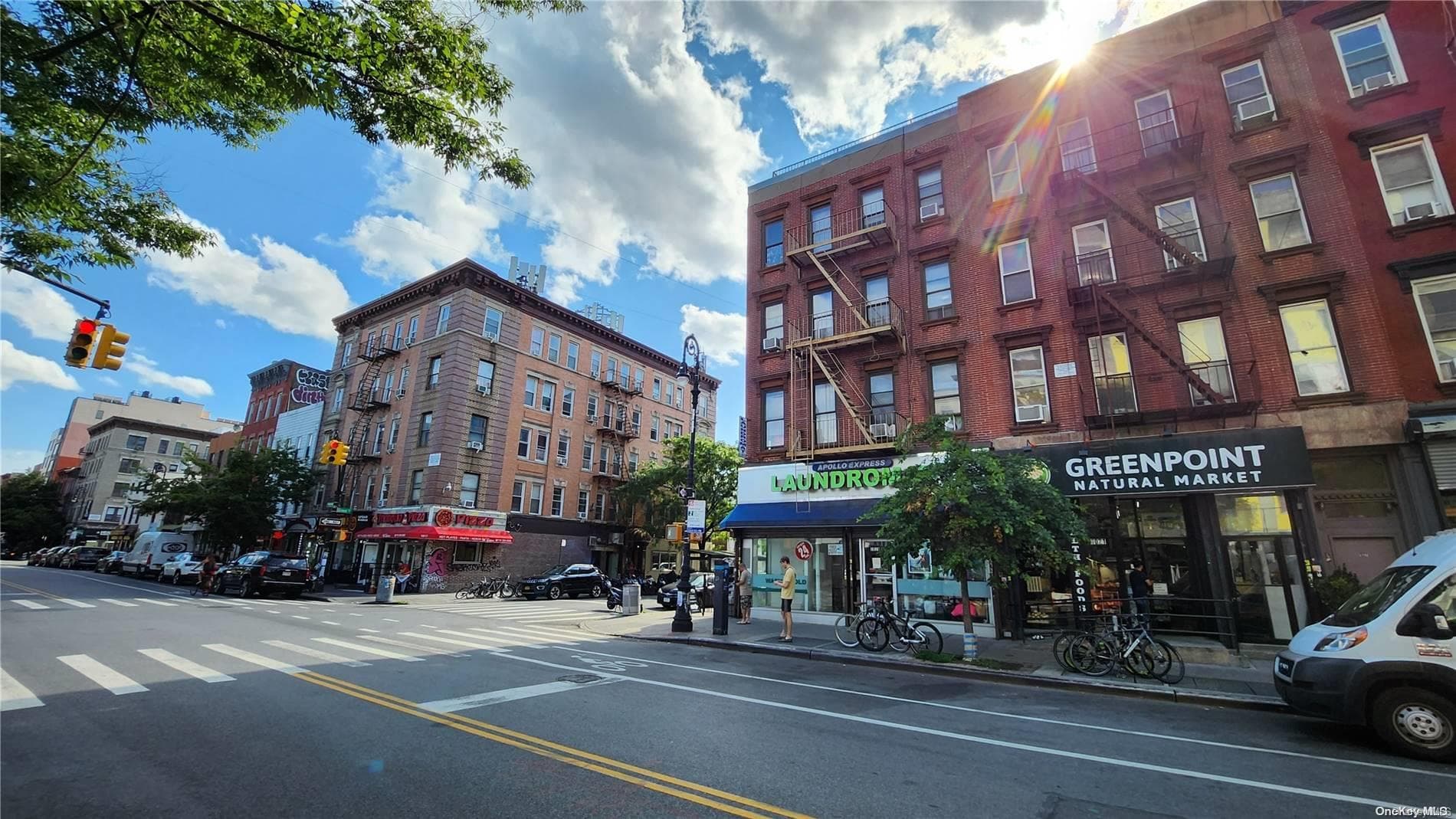 1021 Manhattan Ave Ave thumbnail 3