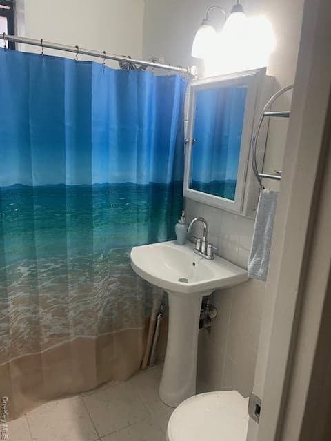 2165 Matthews Avenue Unit: 4F thumbnail 3