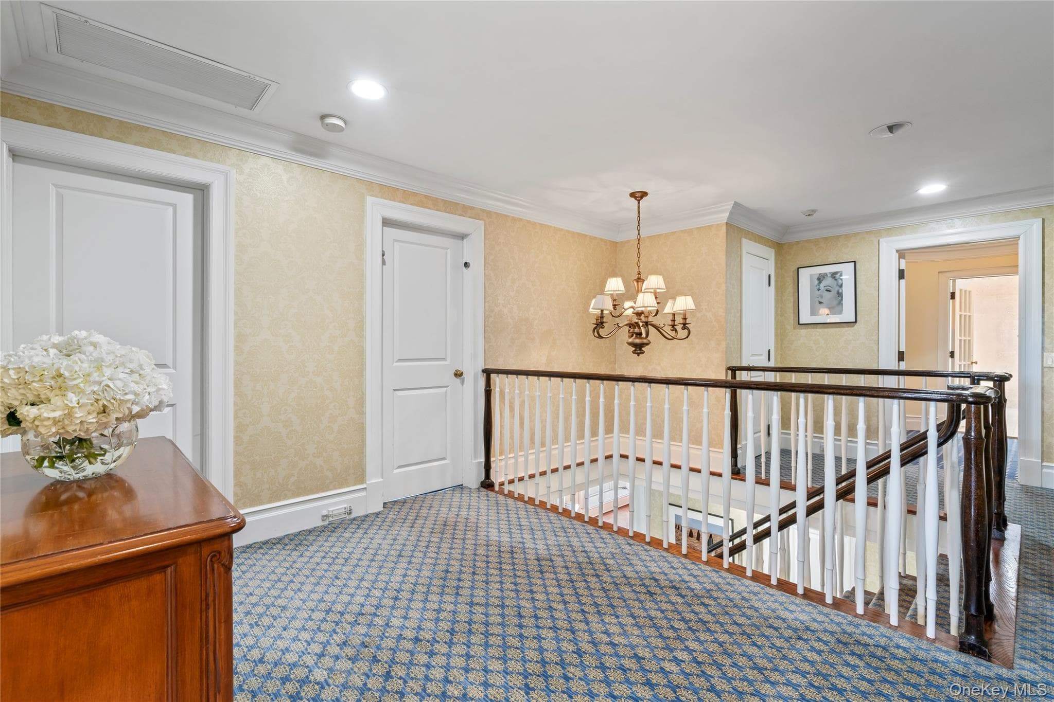 25 Montrose Court thumbnail 16