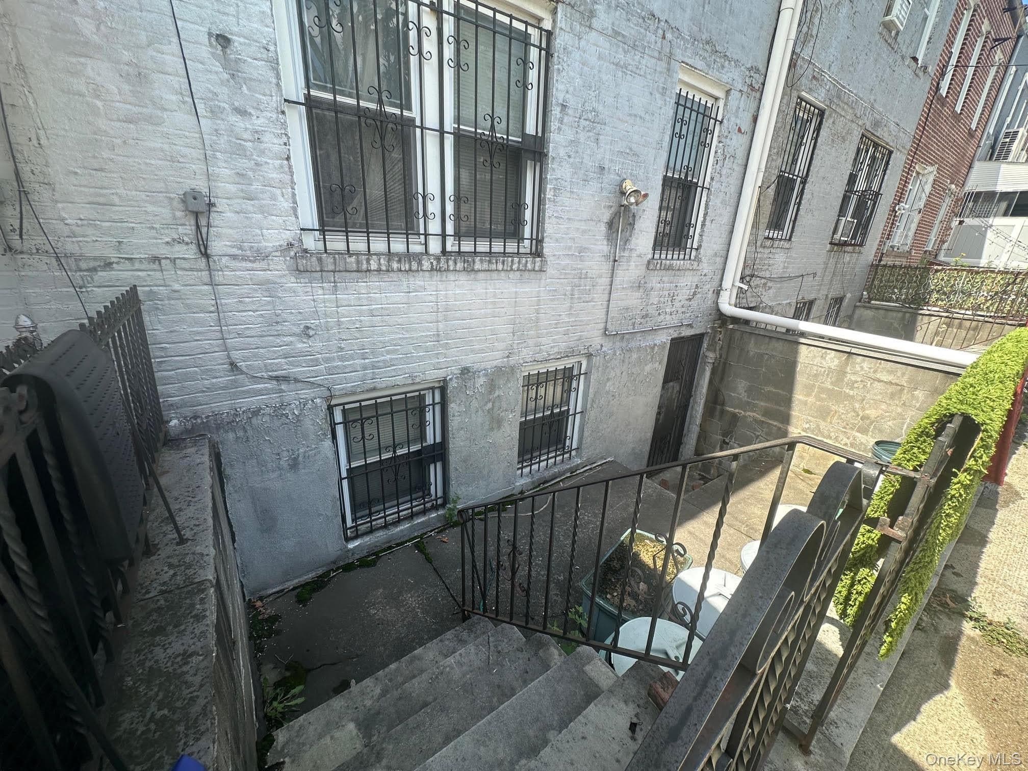 23-29 95th Street thumbnail 6