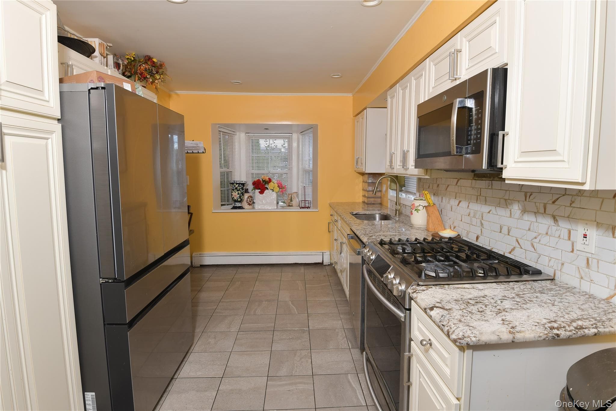 76 E Hollywood Avenue thumbnail 5