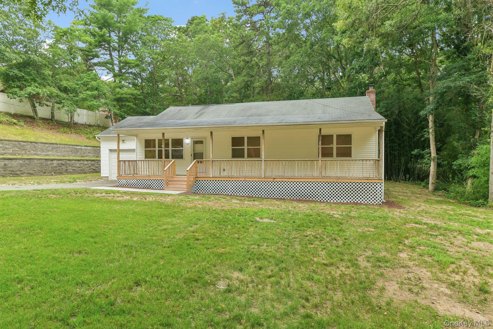 22 Red Maple Road thumbnail 3