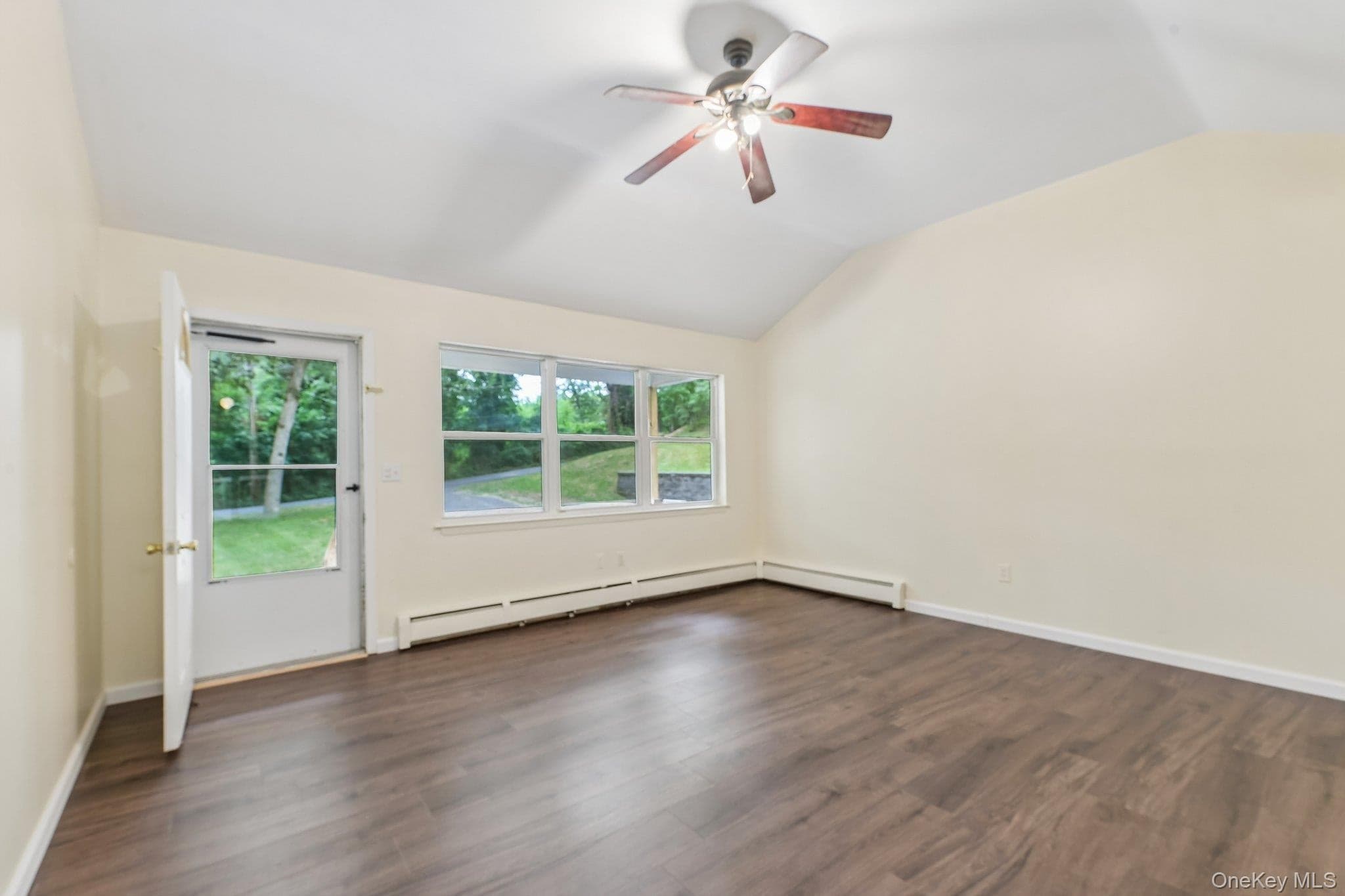 22 Red Maple Road thumbnail 7