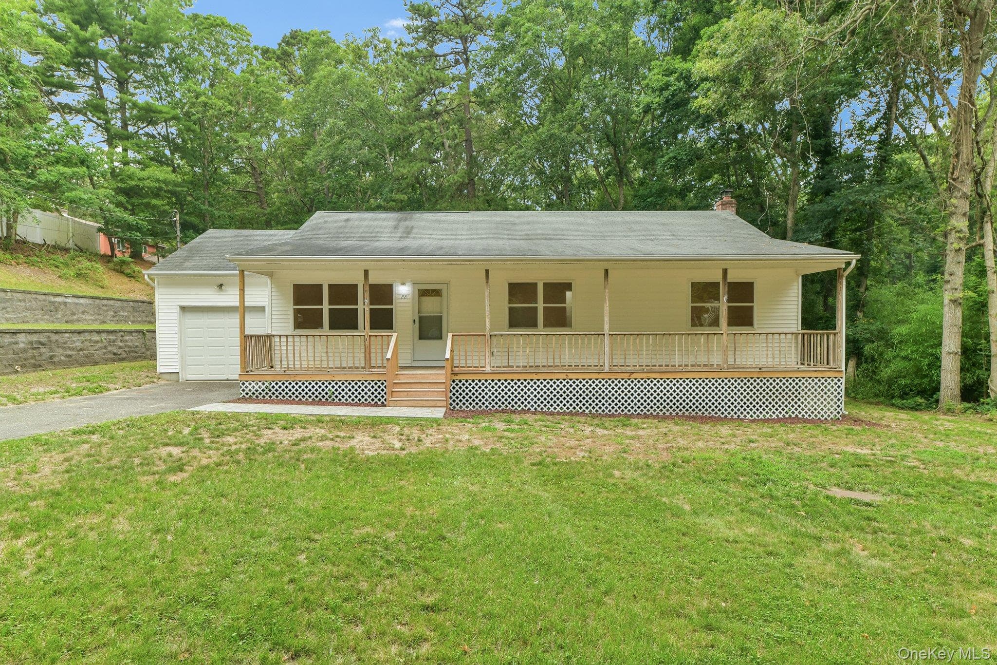 22 Red Maple Road photo 1
