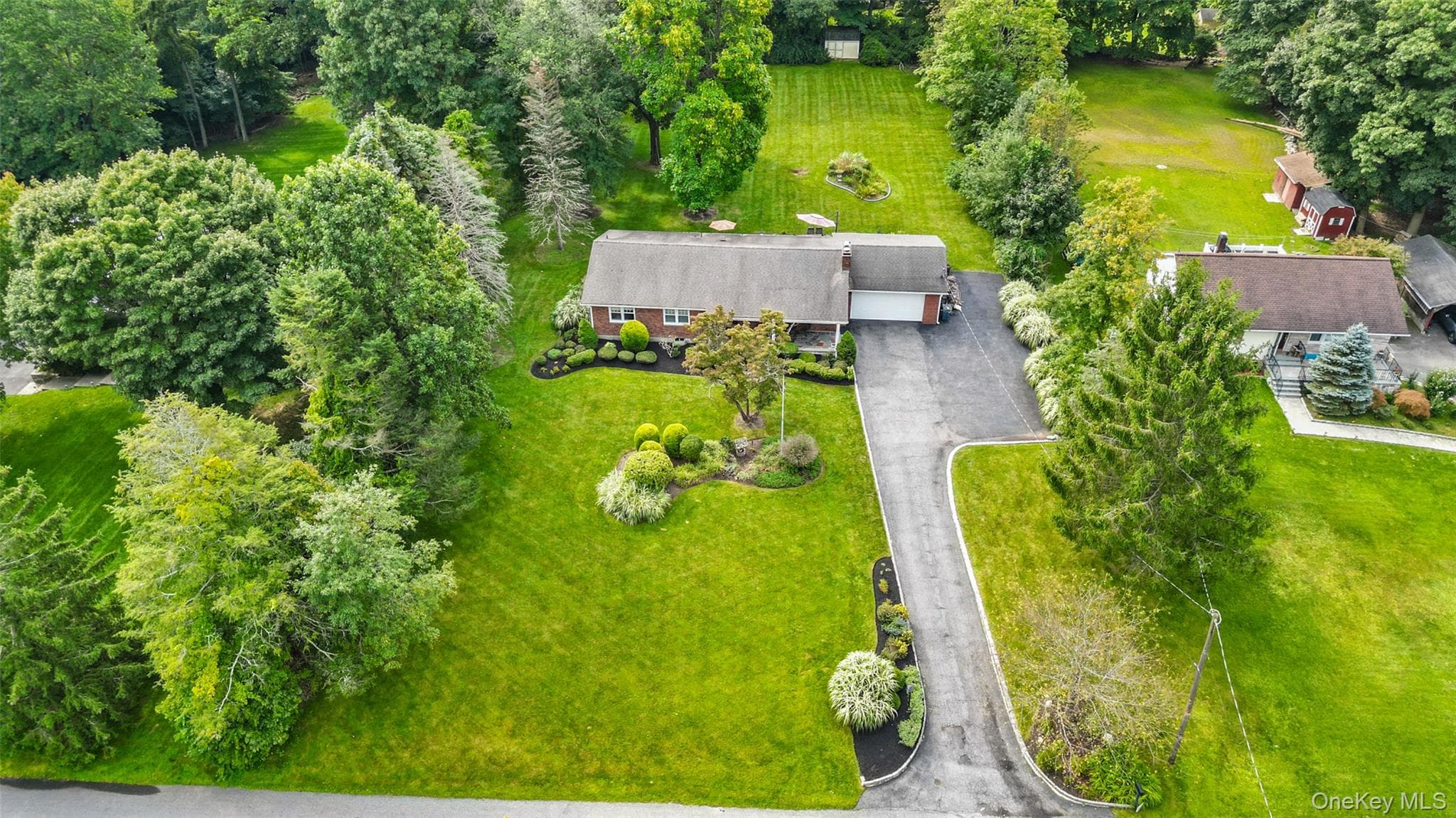 471 Hilltop Road thumbnail 38