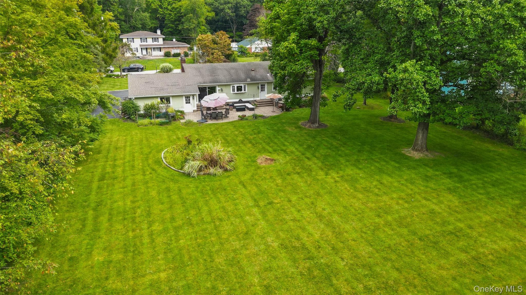 471 Hilltop Road thumbnail 42
