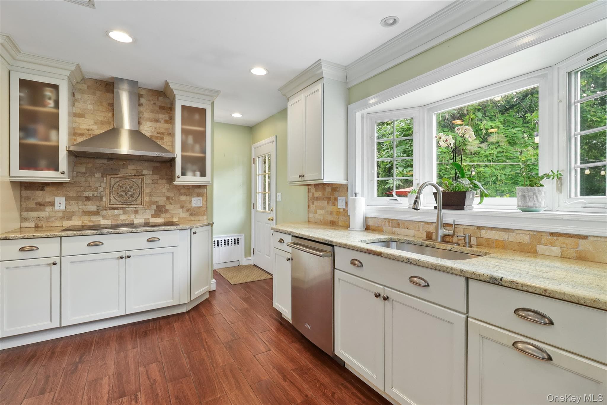 471 Hilltop Road thumbnail 12