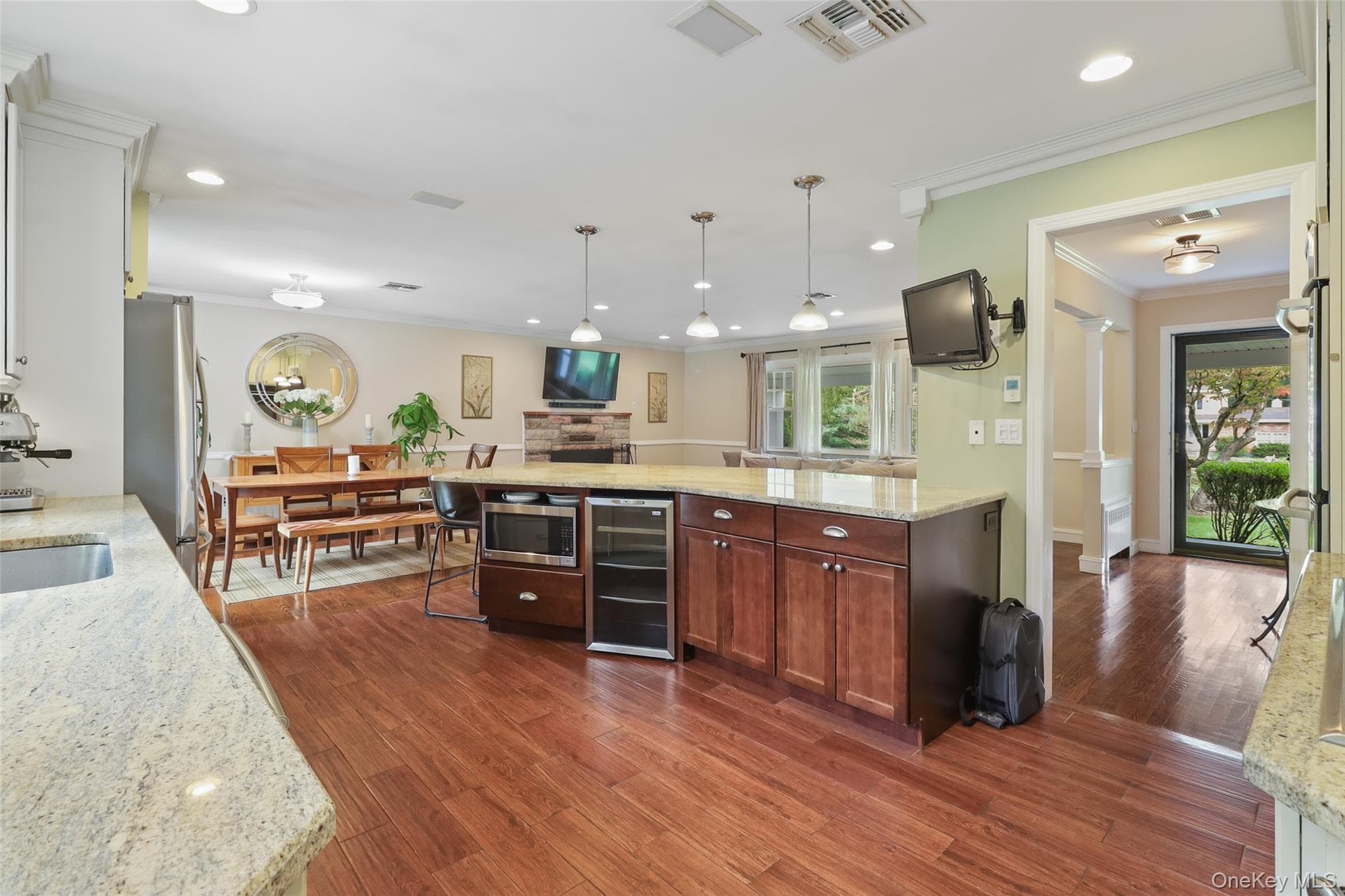 471 Hilltop Road thumbnail 13