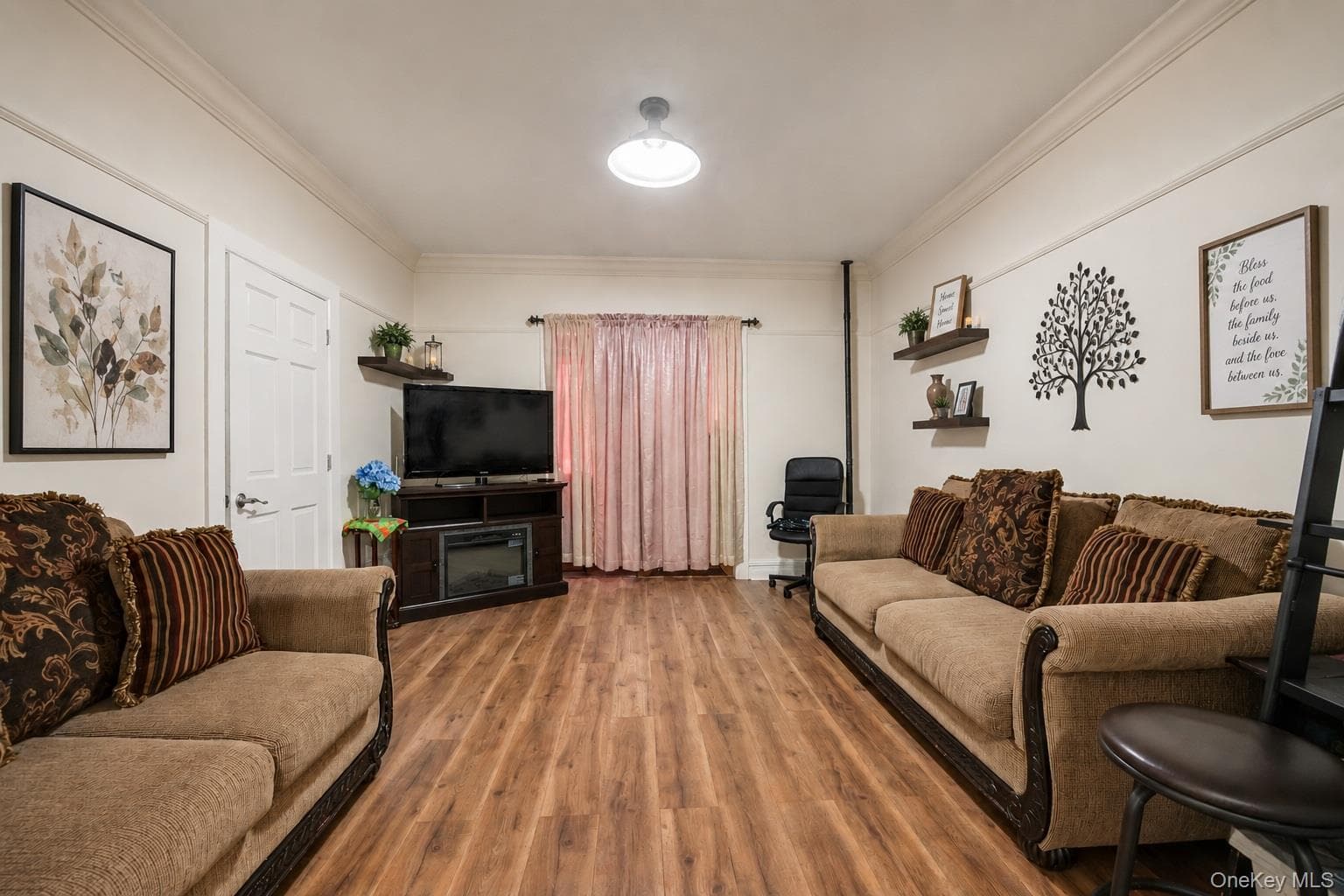 6103 Maspeth Avenue thumbnail 3