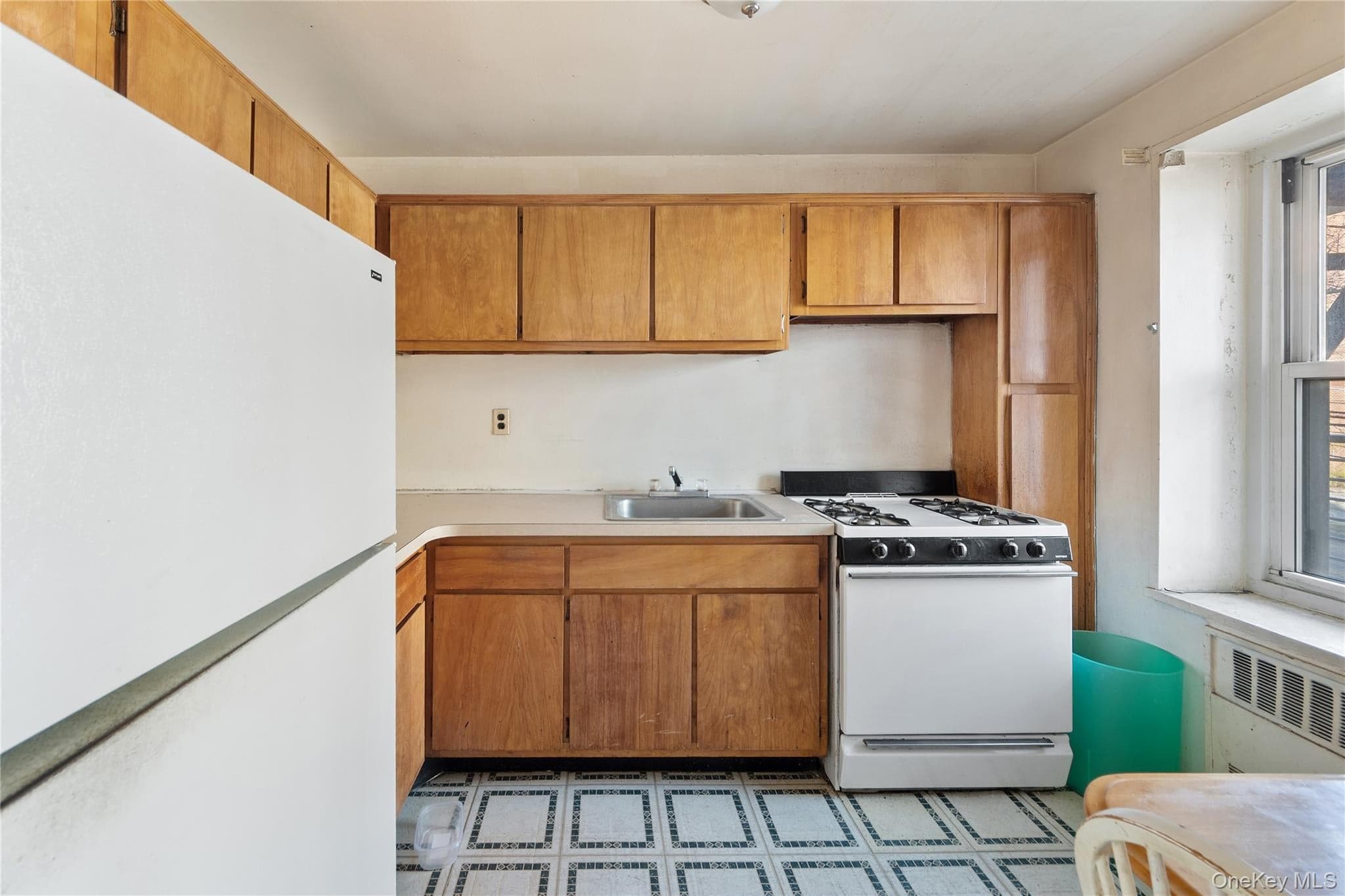 370 Westchester Avenue Unit: 2N thumbnail 4