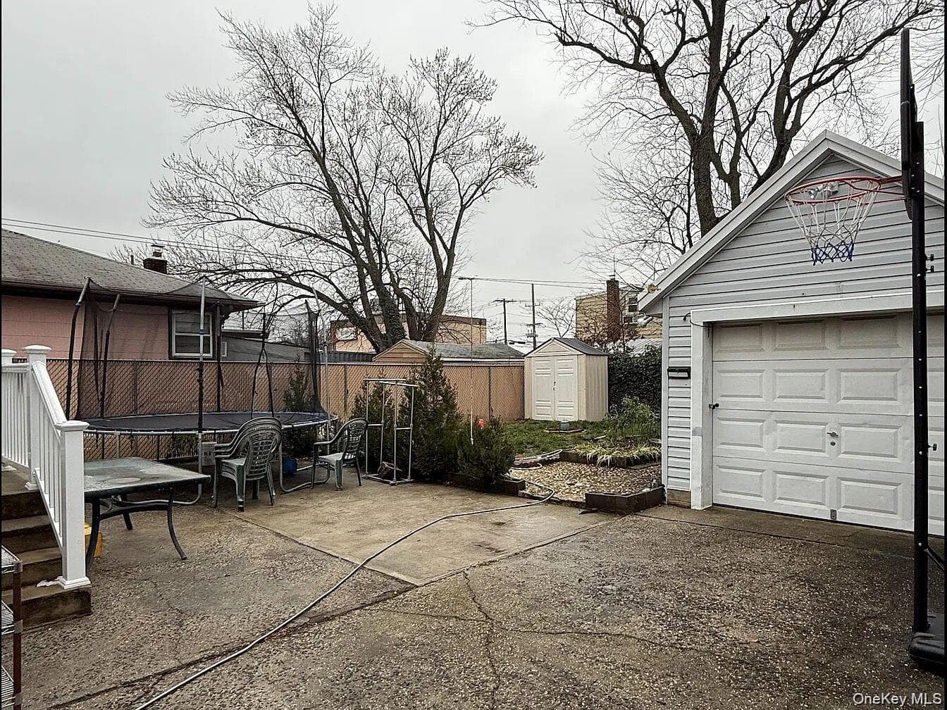 17 Litchfield Avenue thumbnail 7