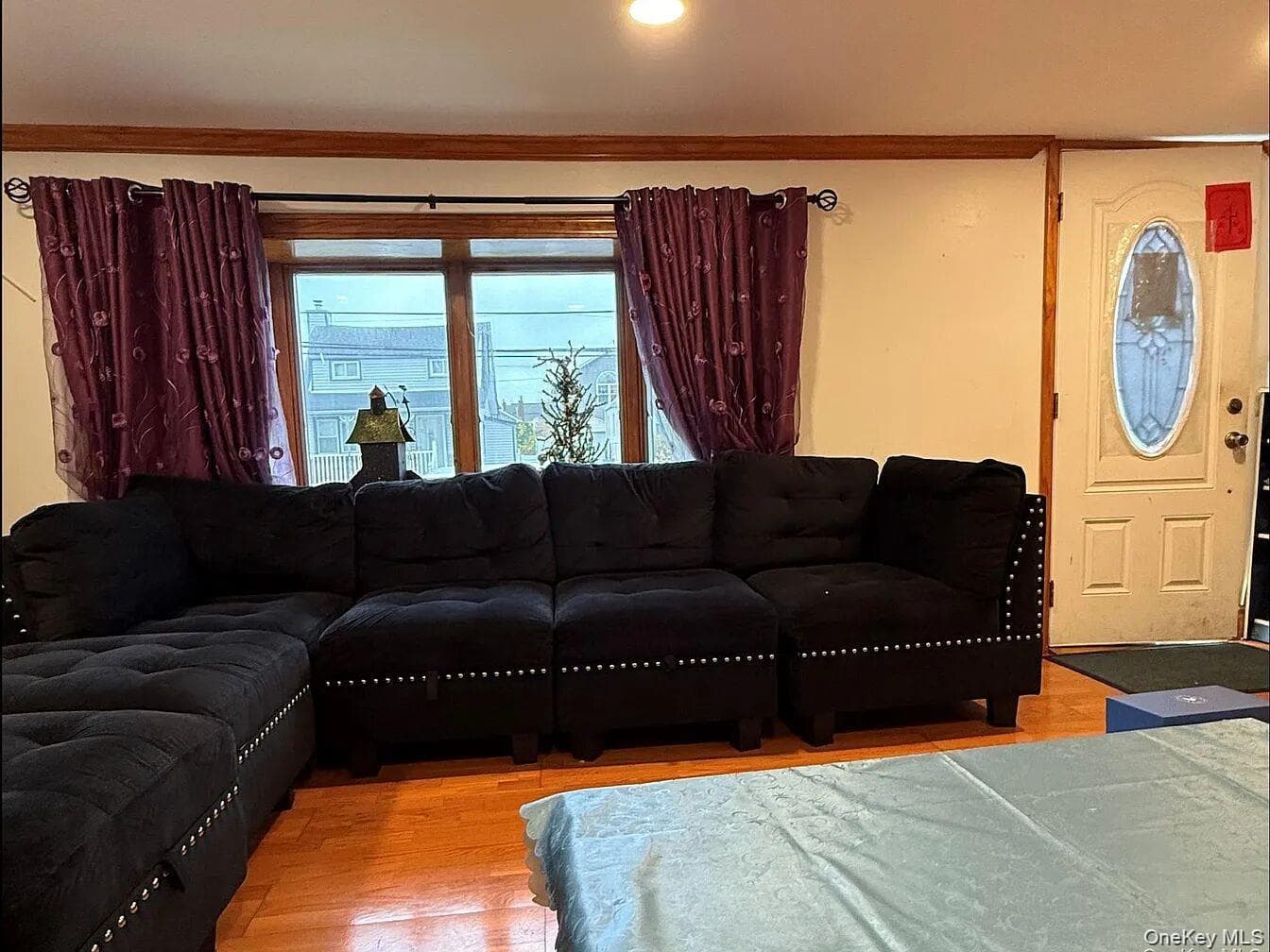 17 Litchfield Avenue thumbnail 3