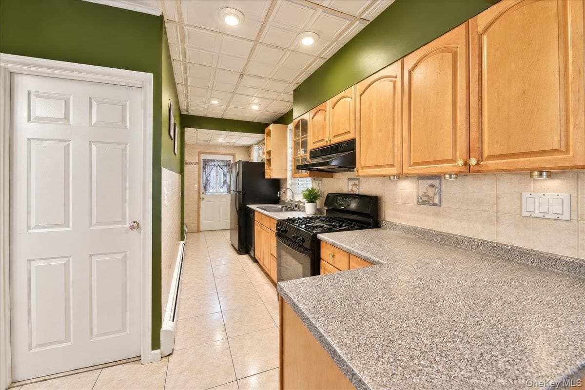 3293 Lucerne Street thumbnail 9