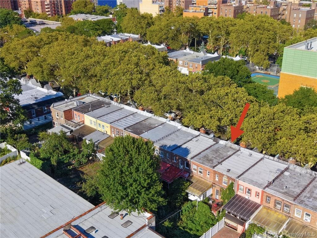 2454 E 18th Street thumbnail 28