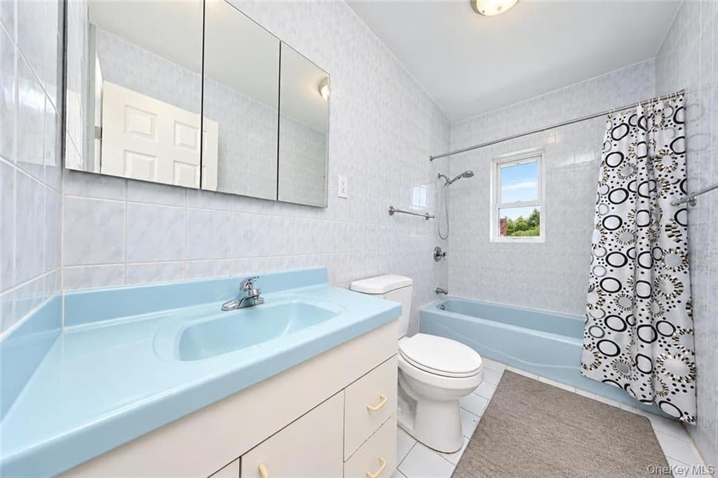 2454 E 18th Street thumbnail 21