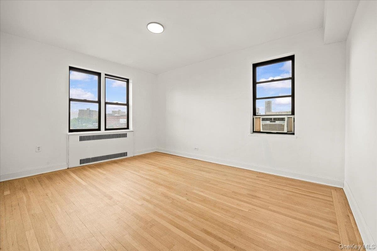 3015 Riverdale Avenue Unit: 4E thumbnail 14