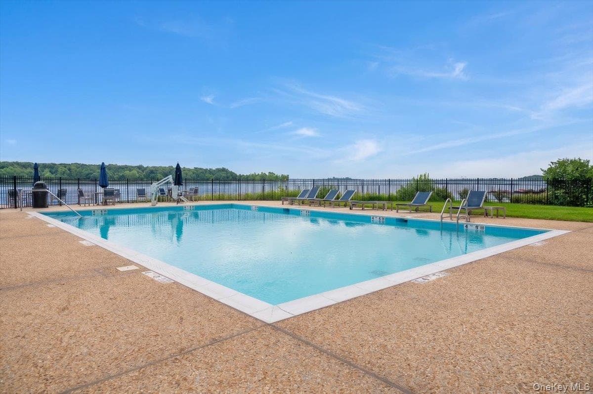 710 Davenport Avenue Unit: 7 thumbnail 30