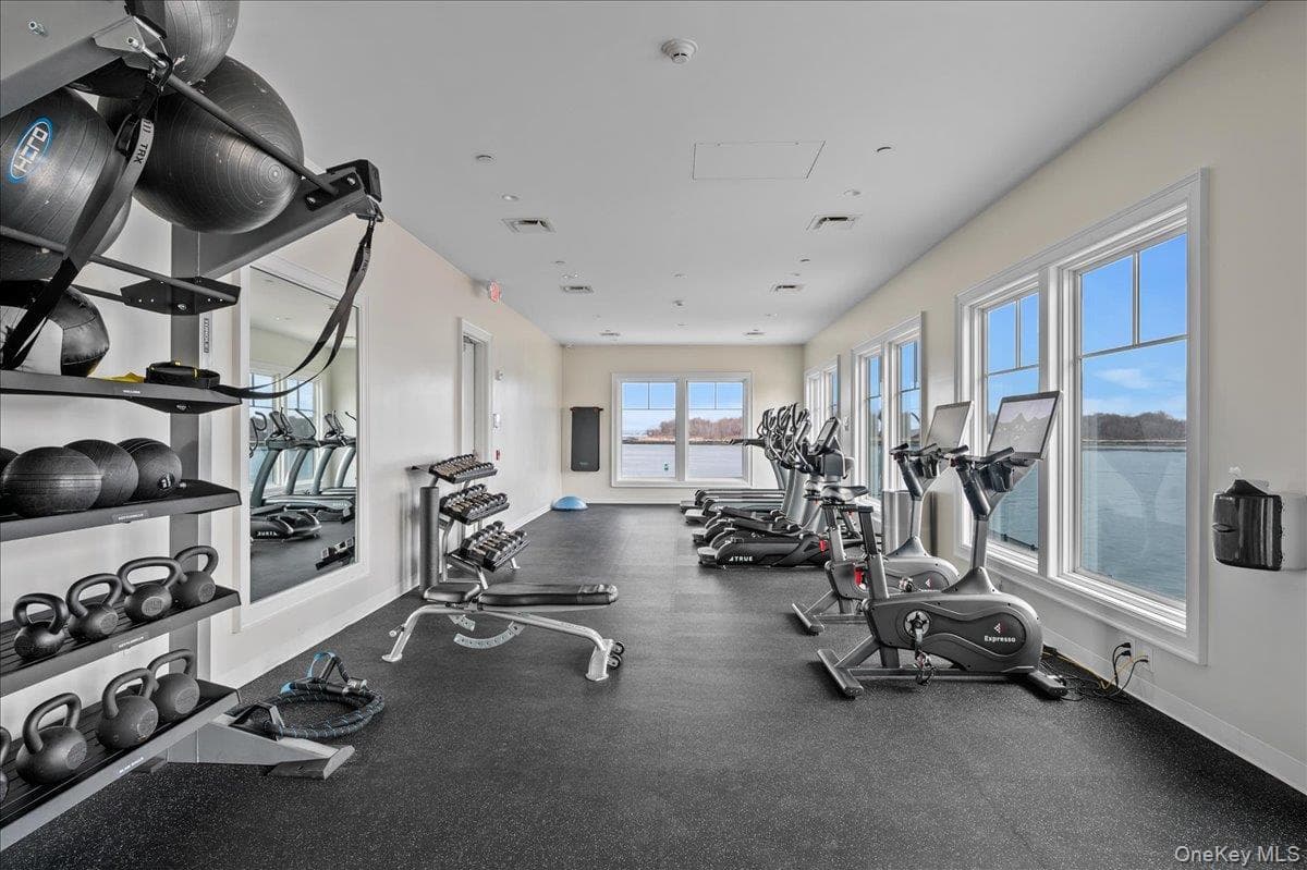 710 Davenport Avenue Unit: 7 thumbnail 32