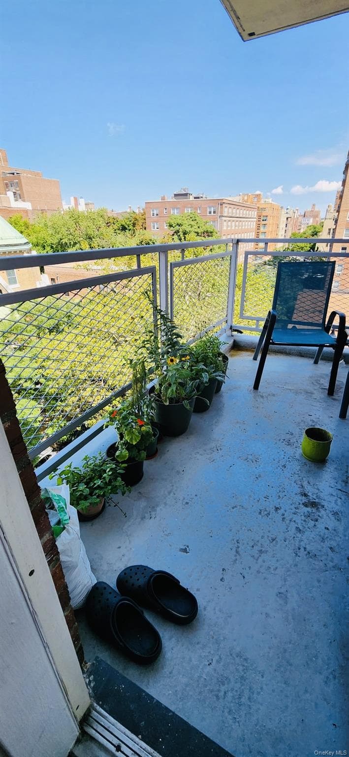 89-15 Parsons Boulevard Unit: 7N, Jamaica Hills