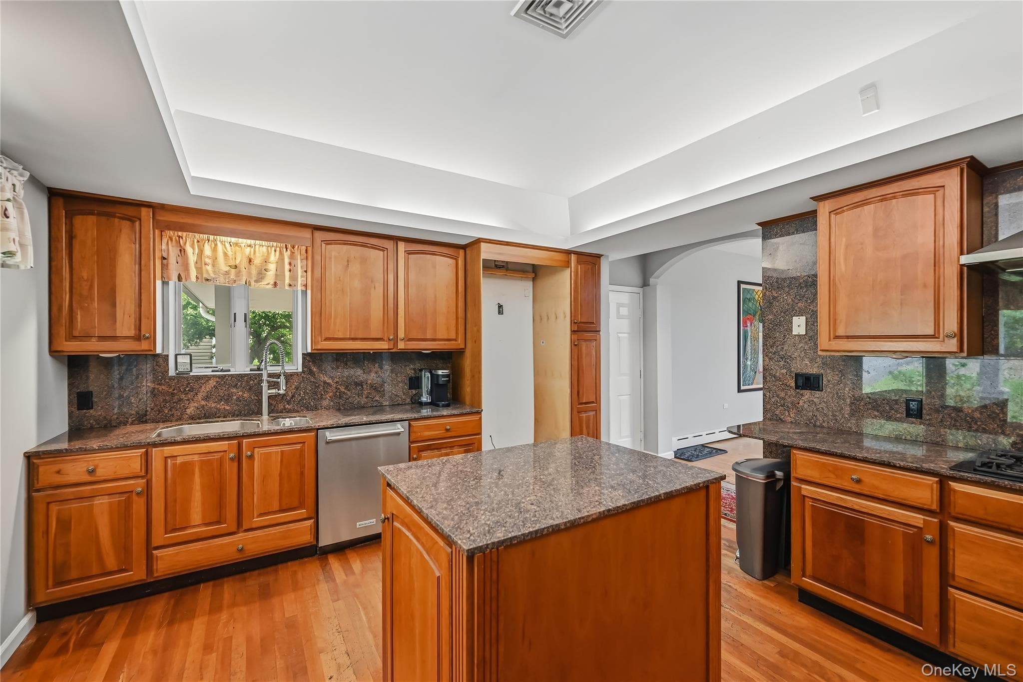 49 Helms Hill Road thumbnail 15