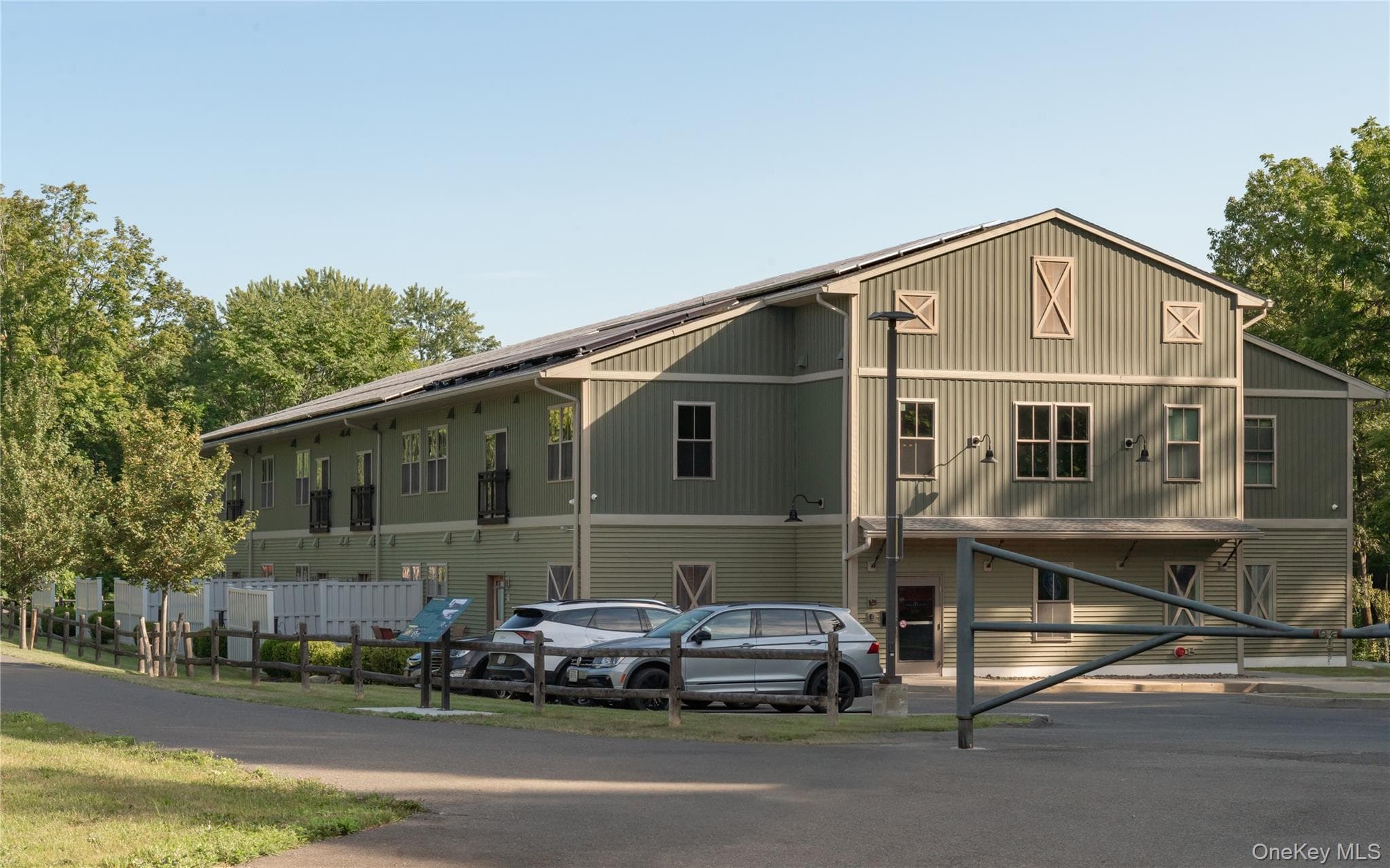 128 Vineyard Avenue Unit: 202 thumbnail 2