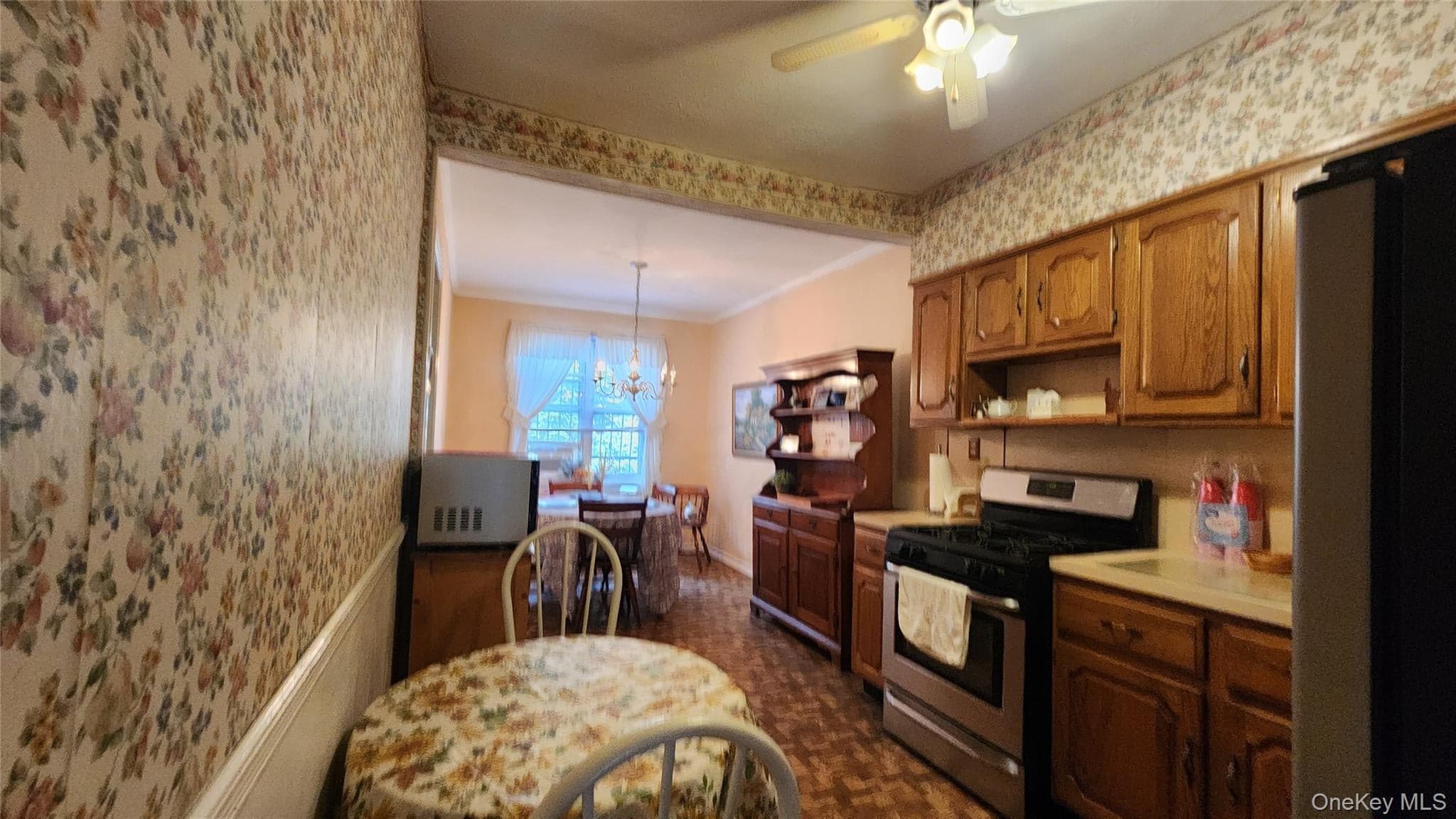 79-04 Kneeland Avenue thumbnail 15
