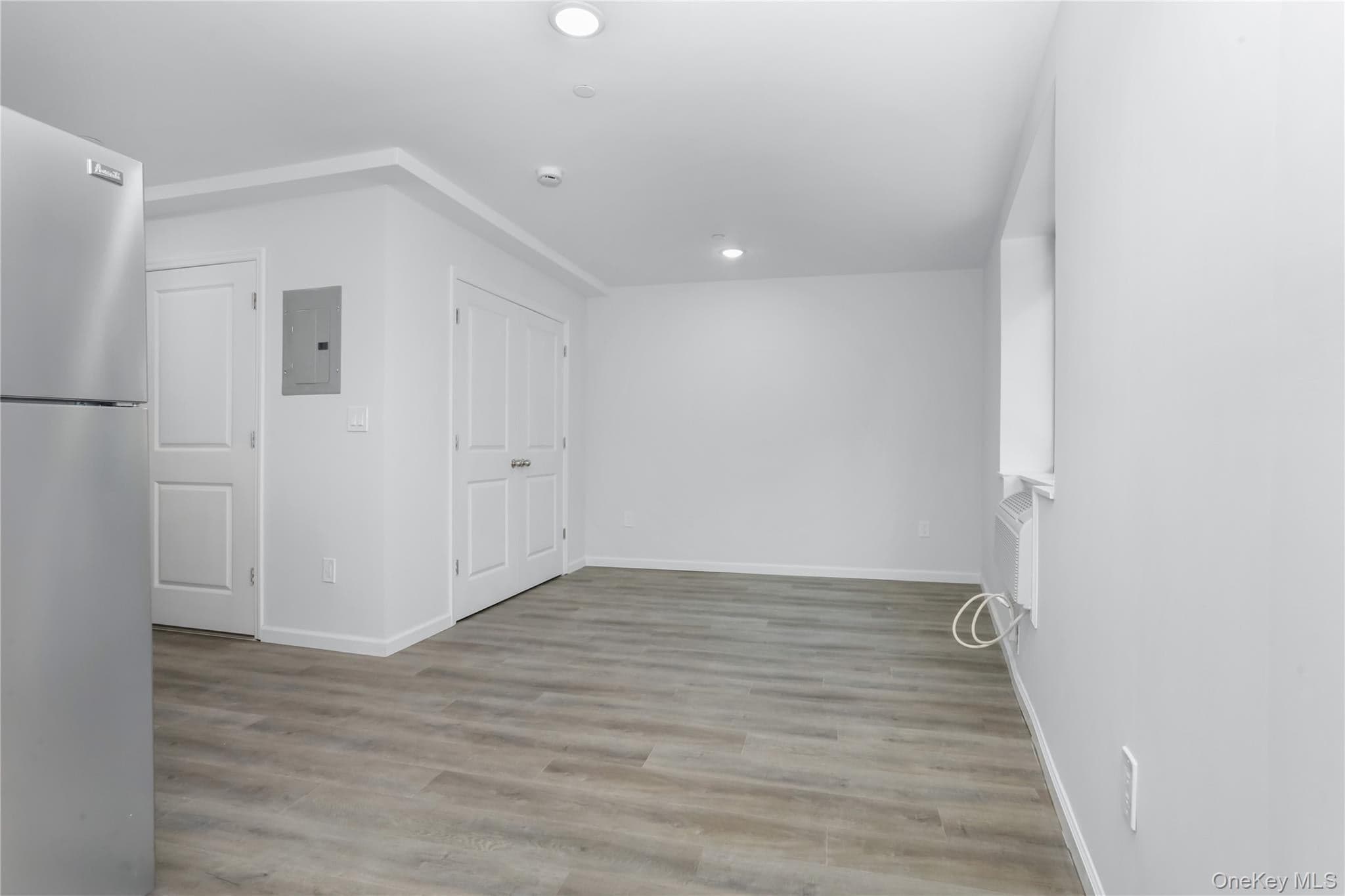 1081 Anderson Ave thumbnail 32