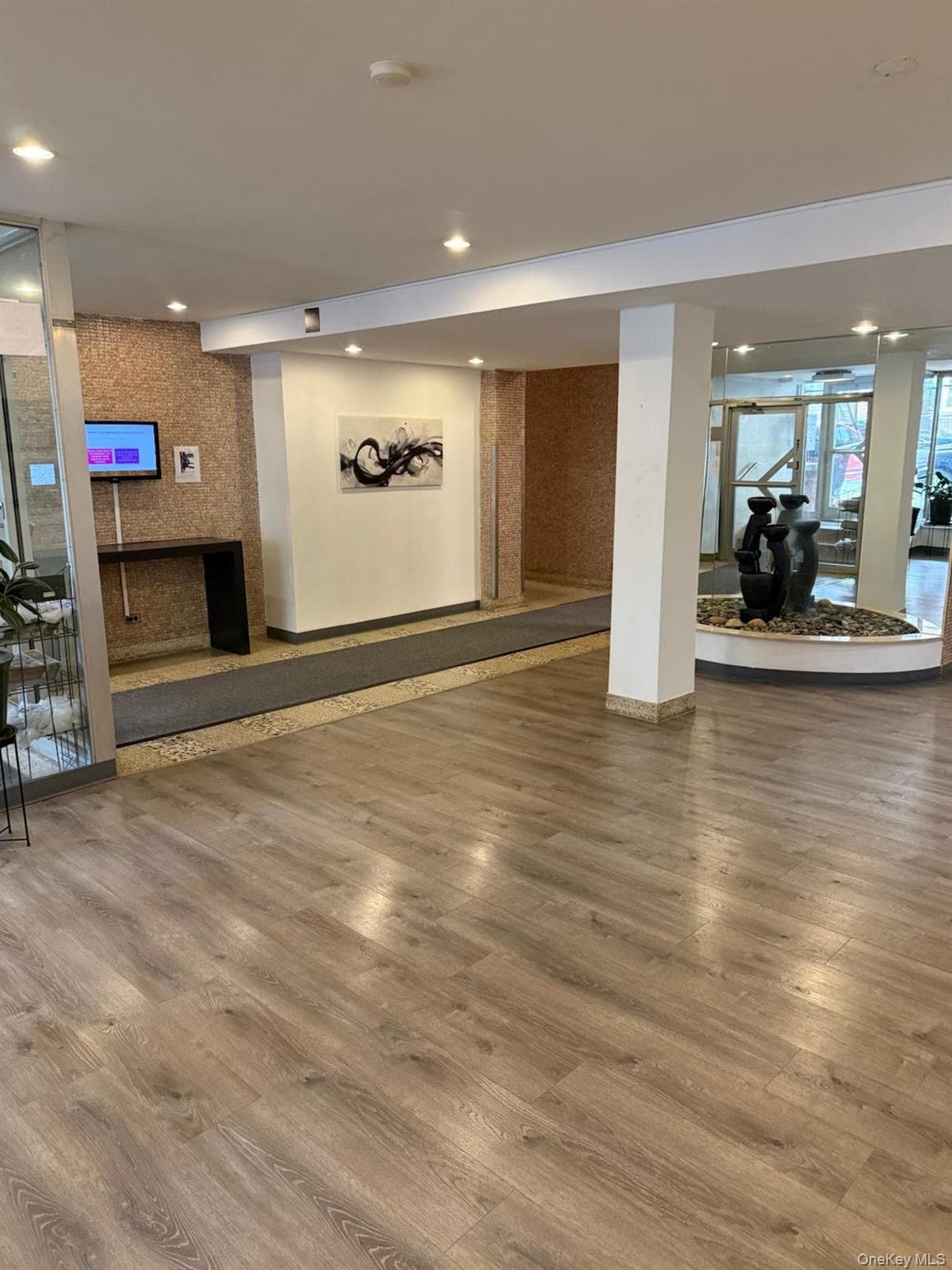 3520 Tryon Avenue Unit: 405 thumbnail 3