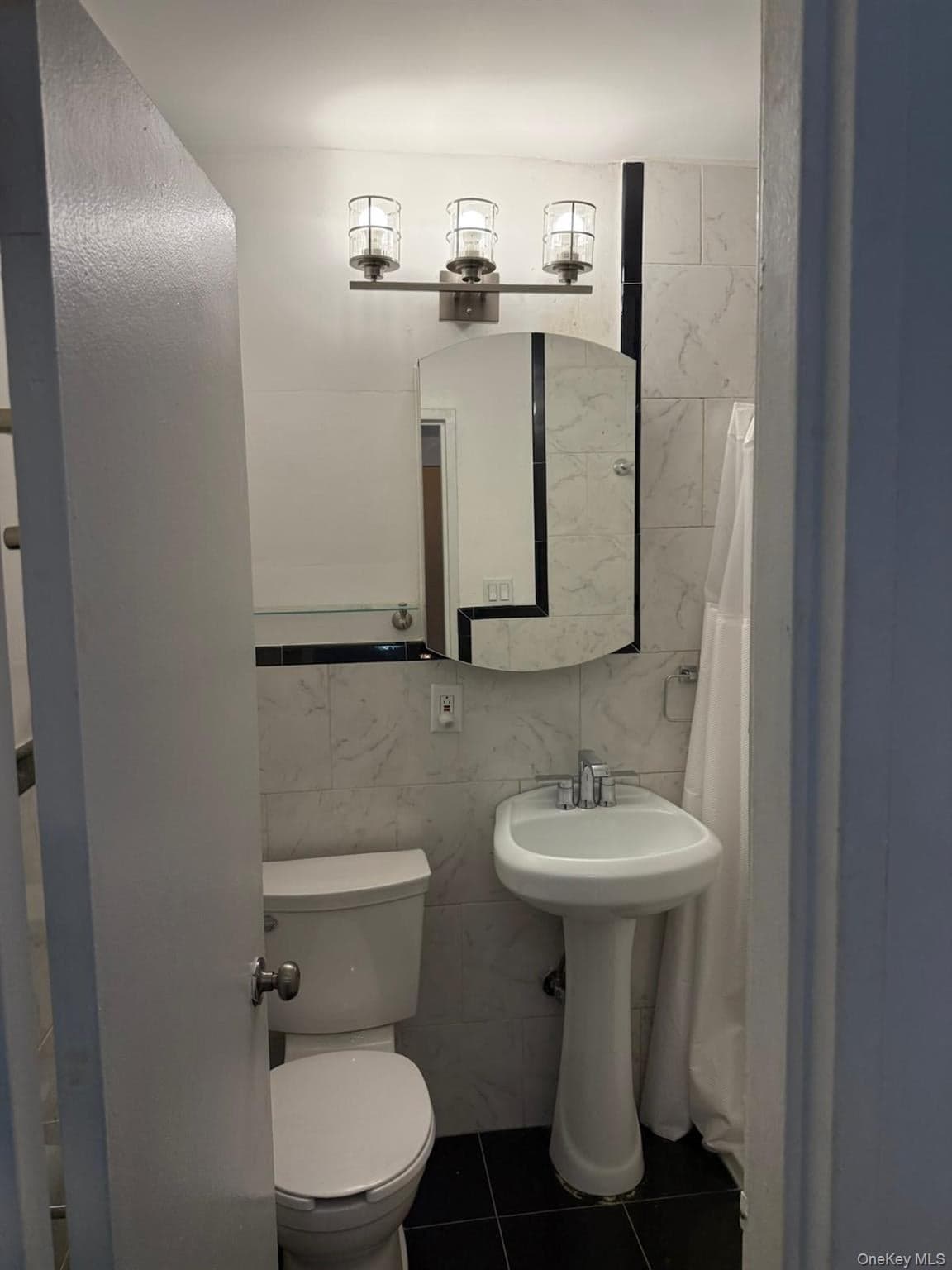 3520 Tryon Avenue Unit: 405 thumbnail 12