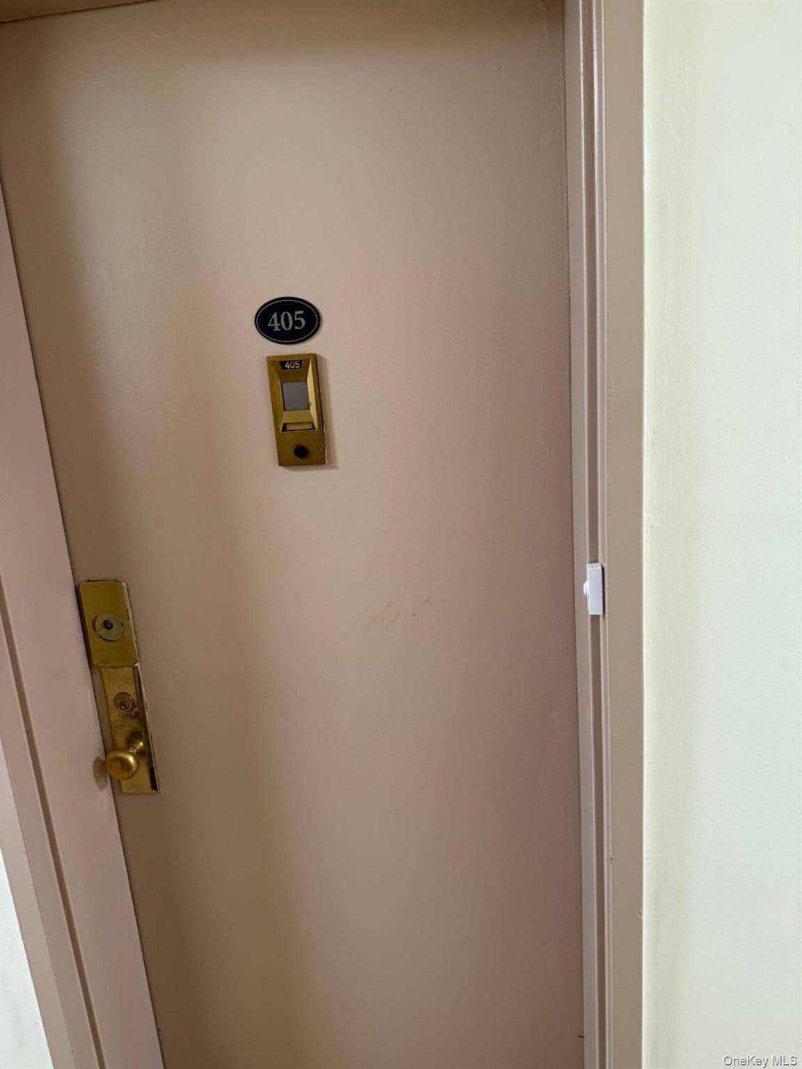 3520 Tryon Avenue Unit: 405 thumbnail 8