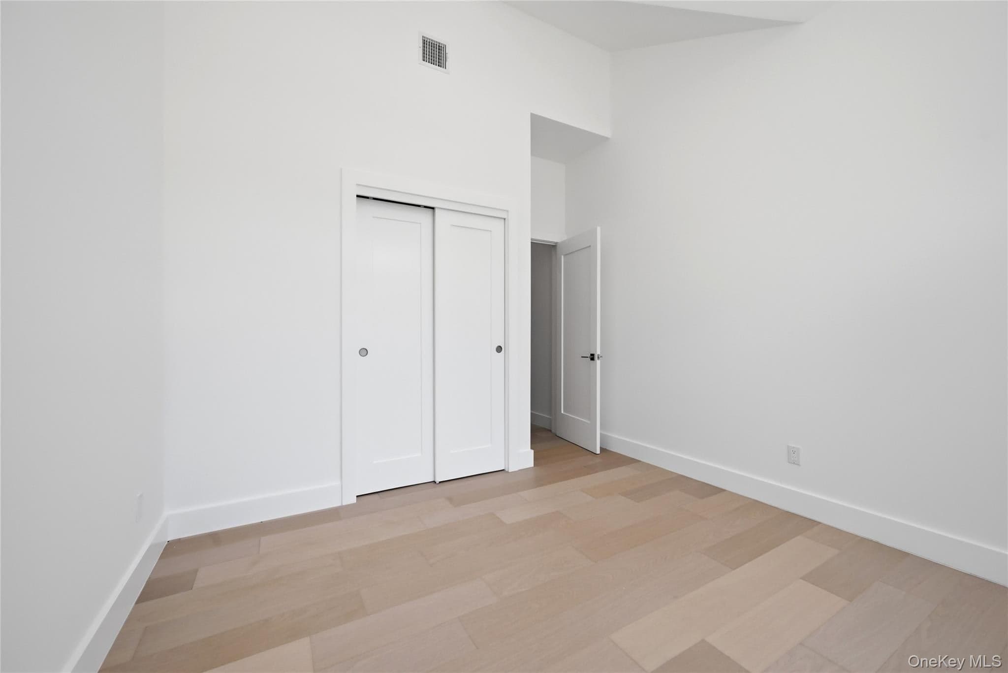 19 Montauk Highway Unit: 7 thumbnail 13
