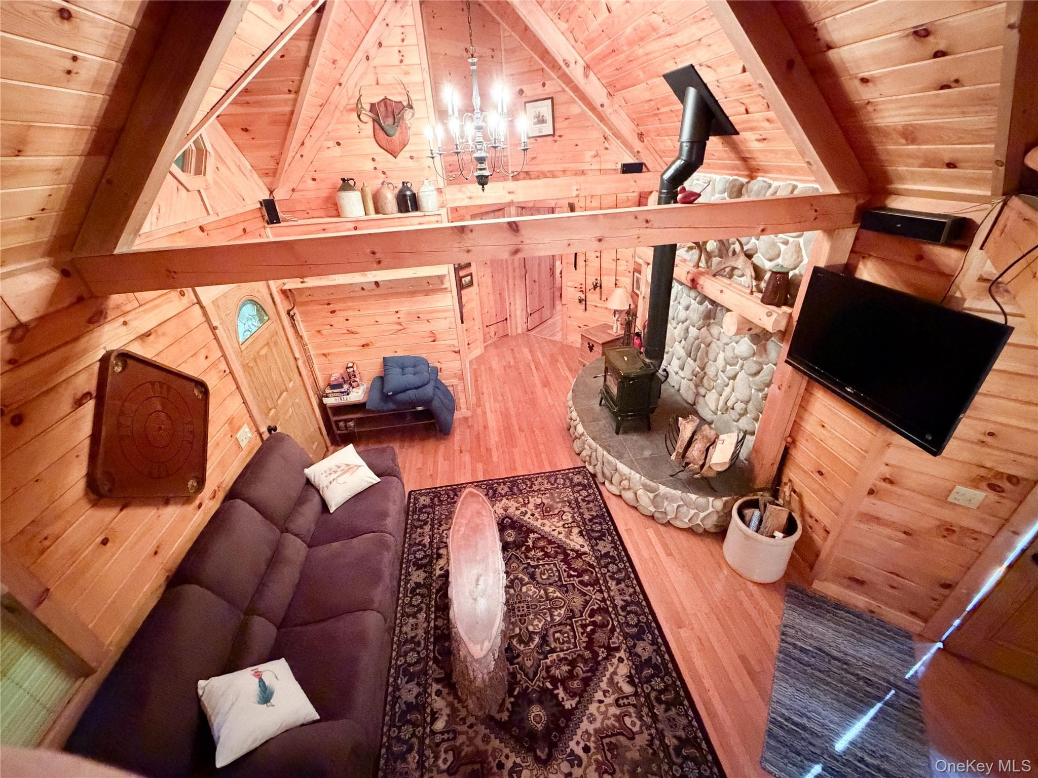 836 Emerald Lake Road thumbnail 14