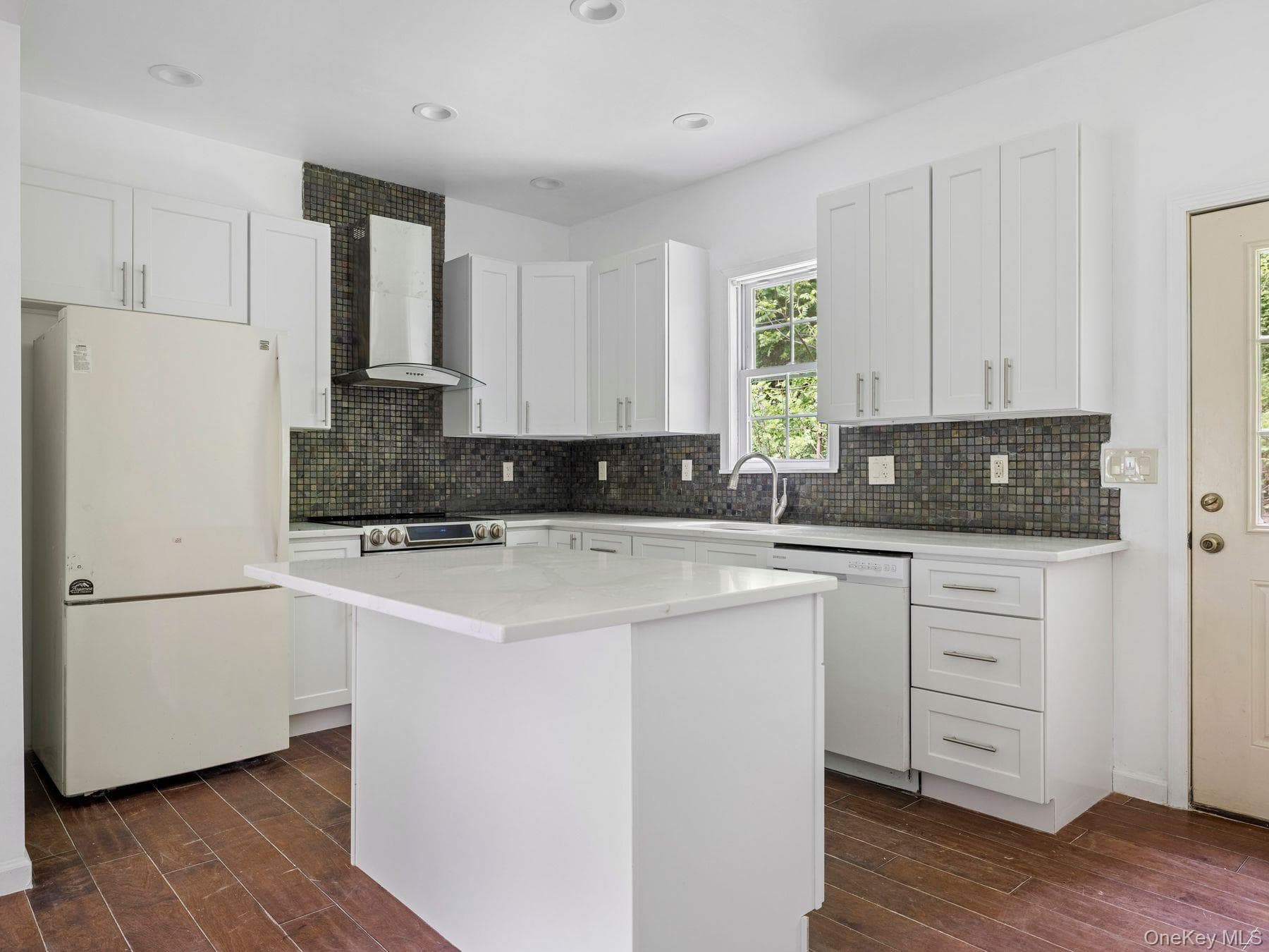 61 Hudson Street thumbnail 14