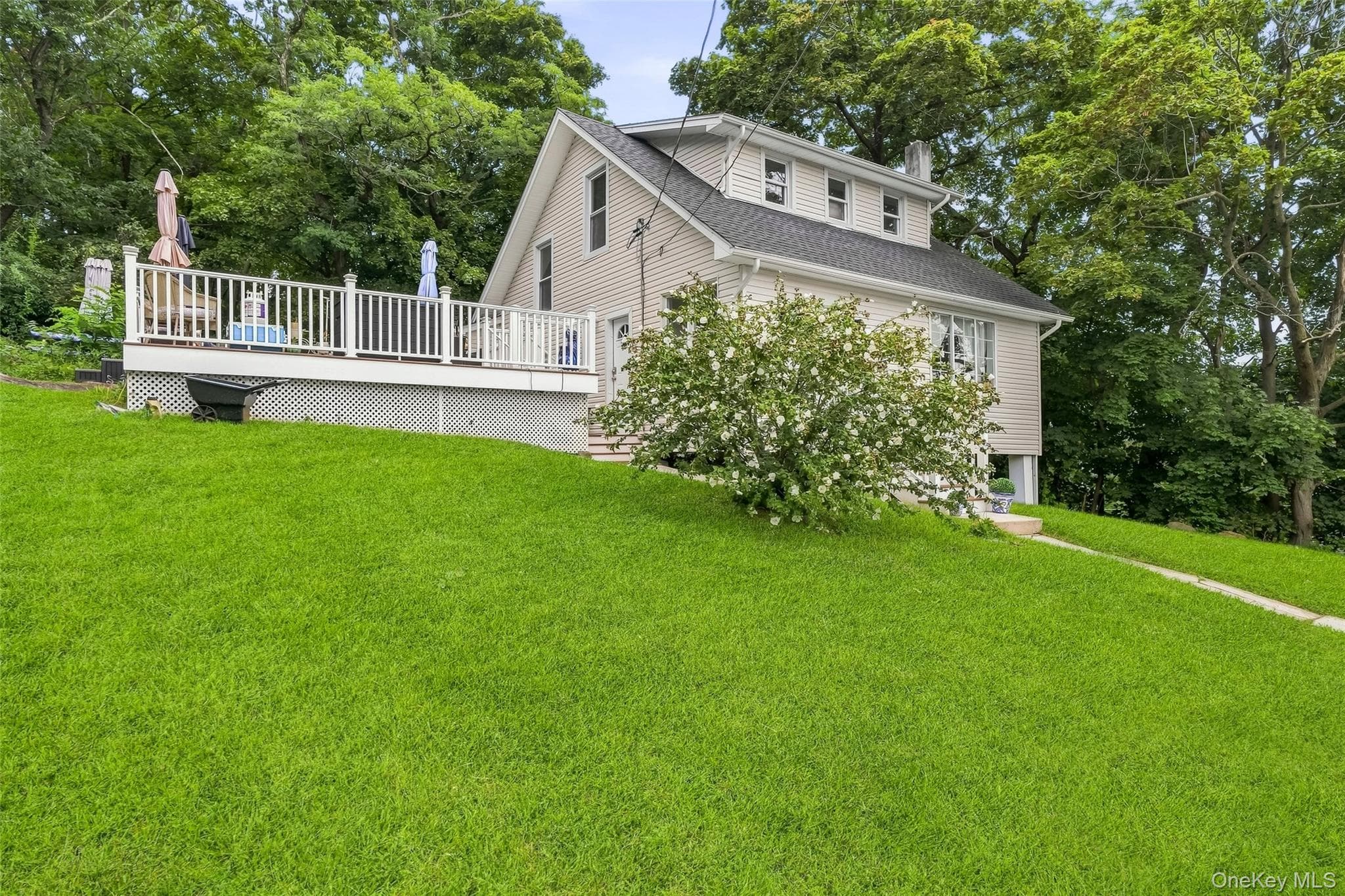 16 Hillside Avenue thumbnail 45