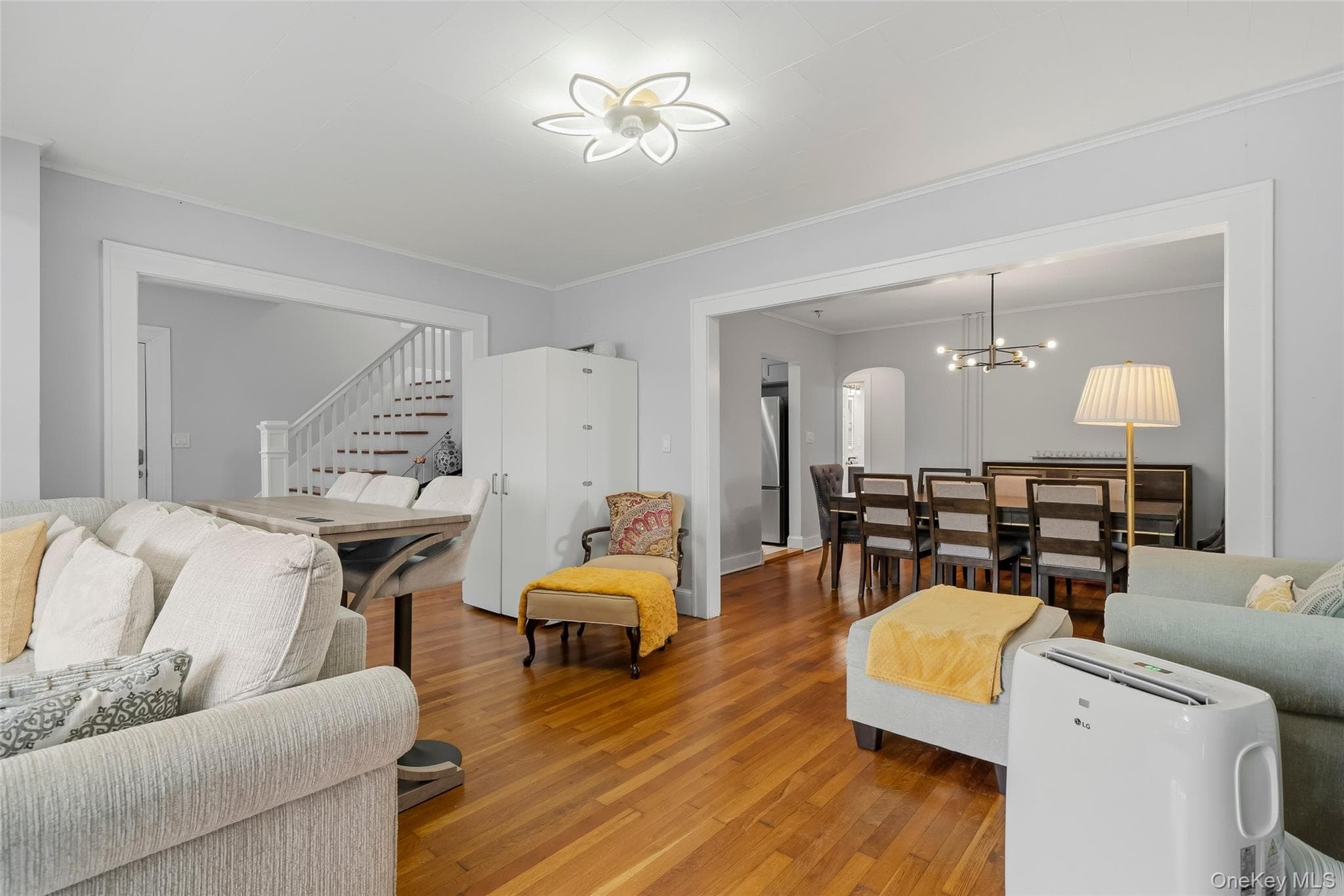 16 Hillside Avenue thumbnail 15
