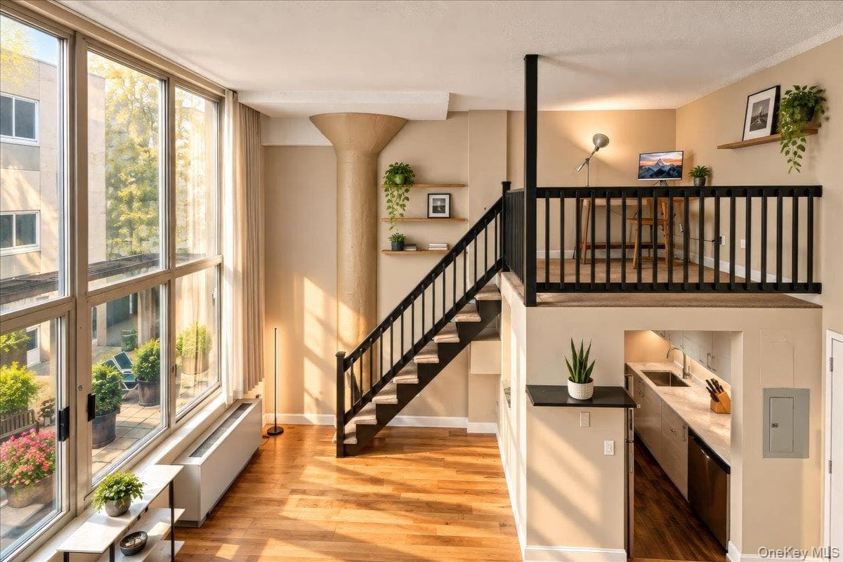 1 Landmark Square Unit: 213 thumbnail 7