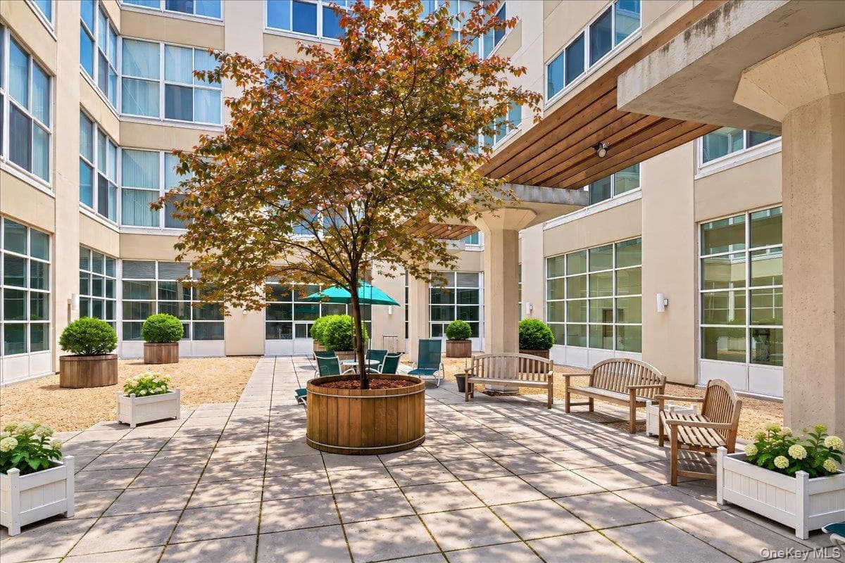 1 Landmark Square Unit: 213 thumbnail 22