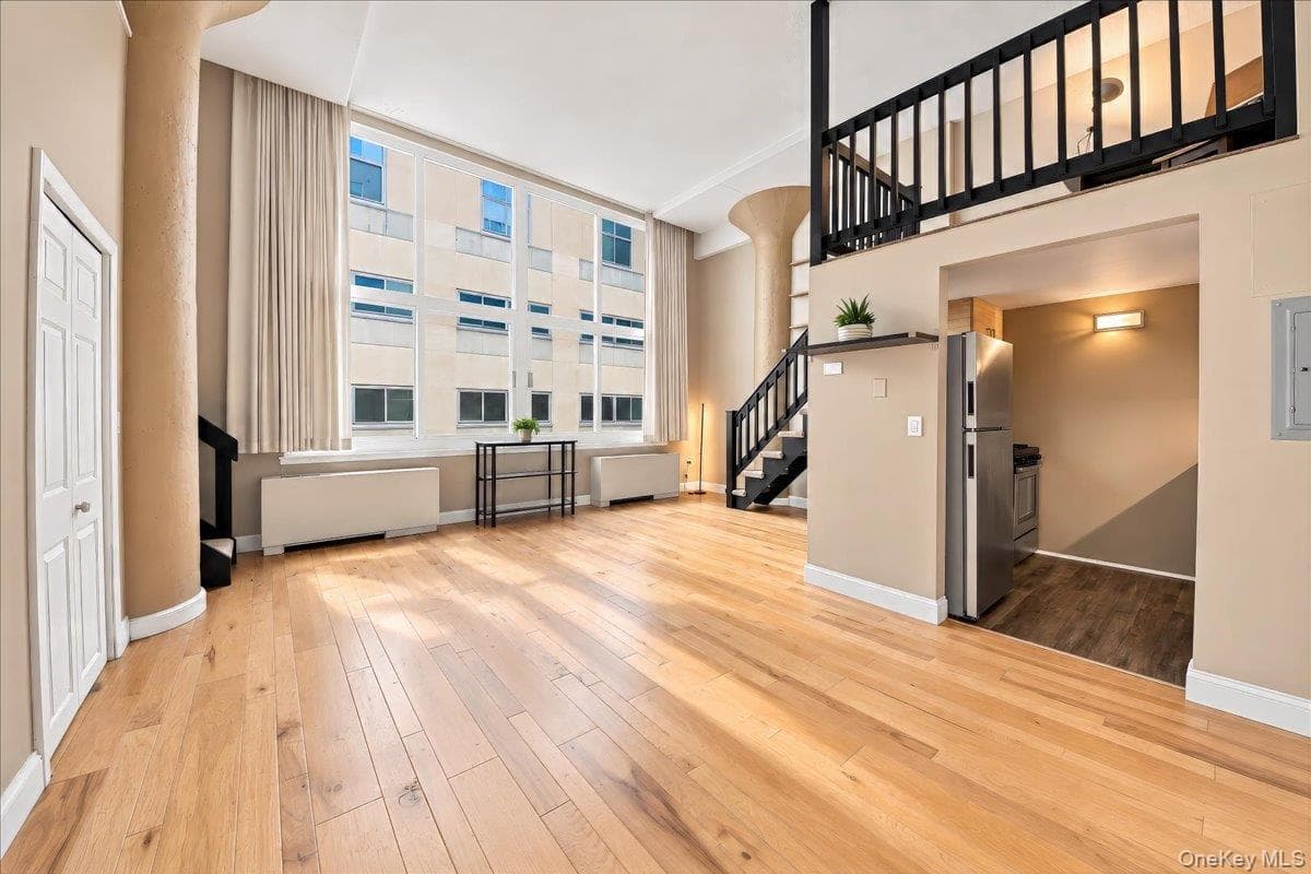 1 Landmark Square Unit: 213 thumbnail 3