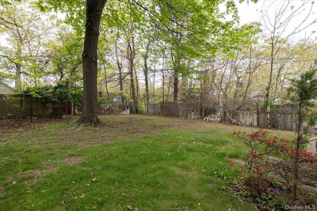 7 Amagansett Drive thumbnail 25
