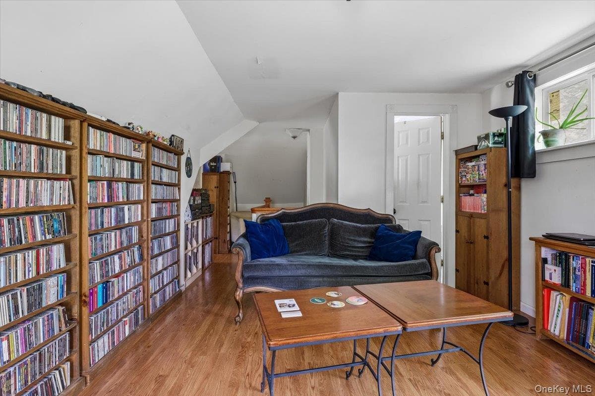 7 Amagansett Drive thumbnail 23