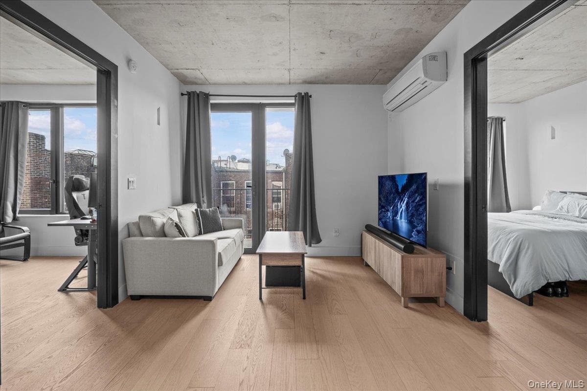 458 E 25th St St Unit: 305, Brooklyn
